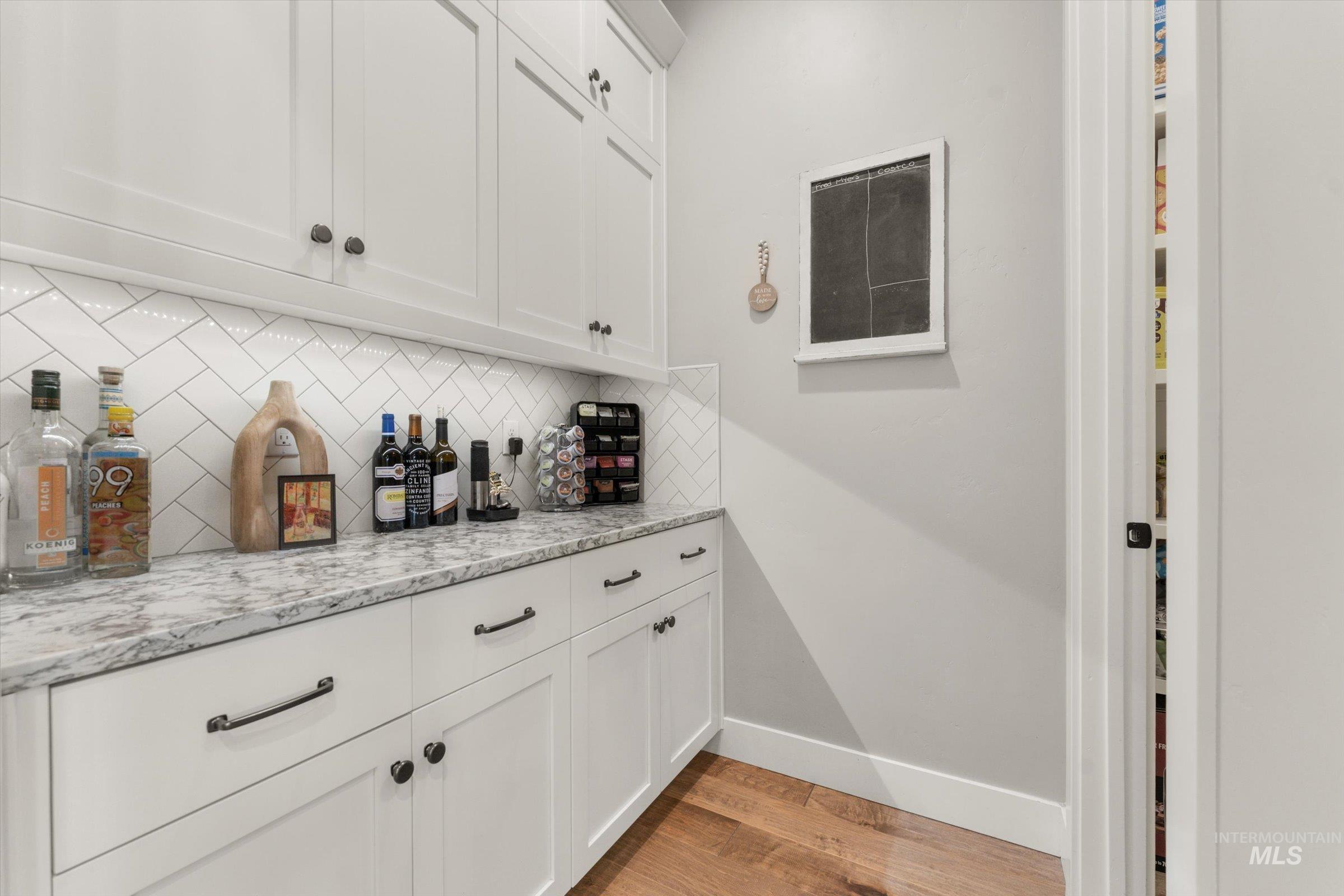 2061 N Synergy Ave, Eagle, Idaho 83616, 5 Bedrooms, 4.5 Bathrooms, Residential For Sale, Price $1,350,000,MLS 98982299