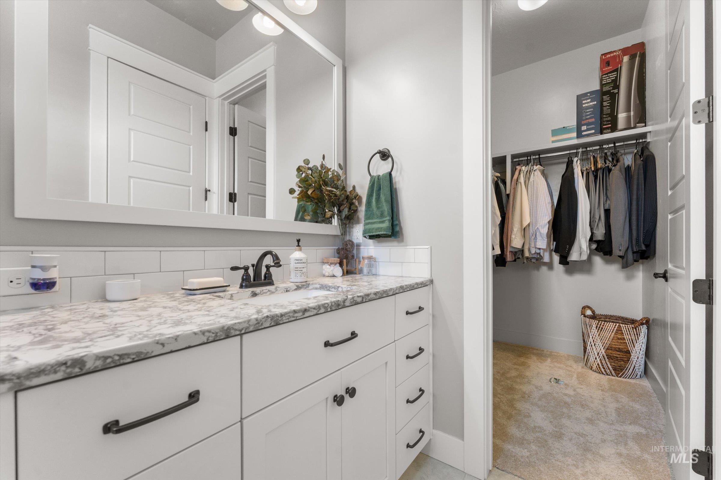 2061 N Synergy Ave, Eagle, Idaho 83616, 5 Bedrooms, 4.5 Bathrooms, Residential For Sale, Price $1,350,000,MLS 98982299