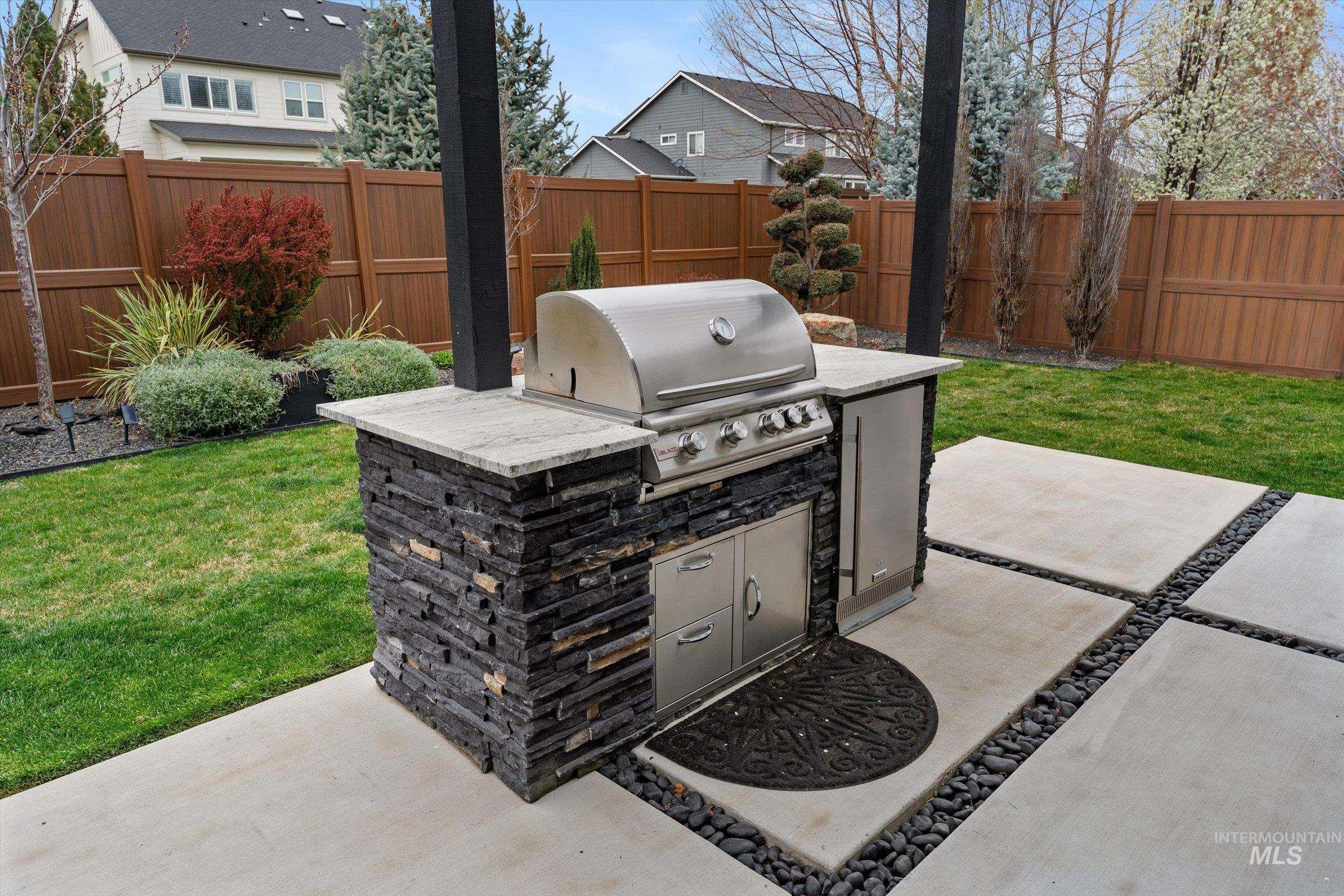 2061 N Synergy Ave, Eagle, Idaho 83616, 5 Bedrooms, 4.5 Bathrooms, Residential For Sale, Price $1,350,000,MLS 98982299