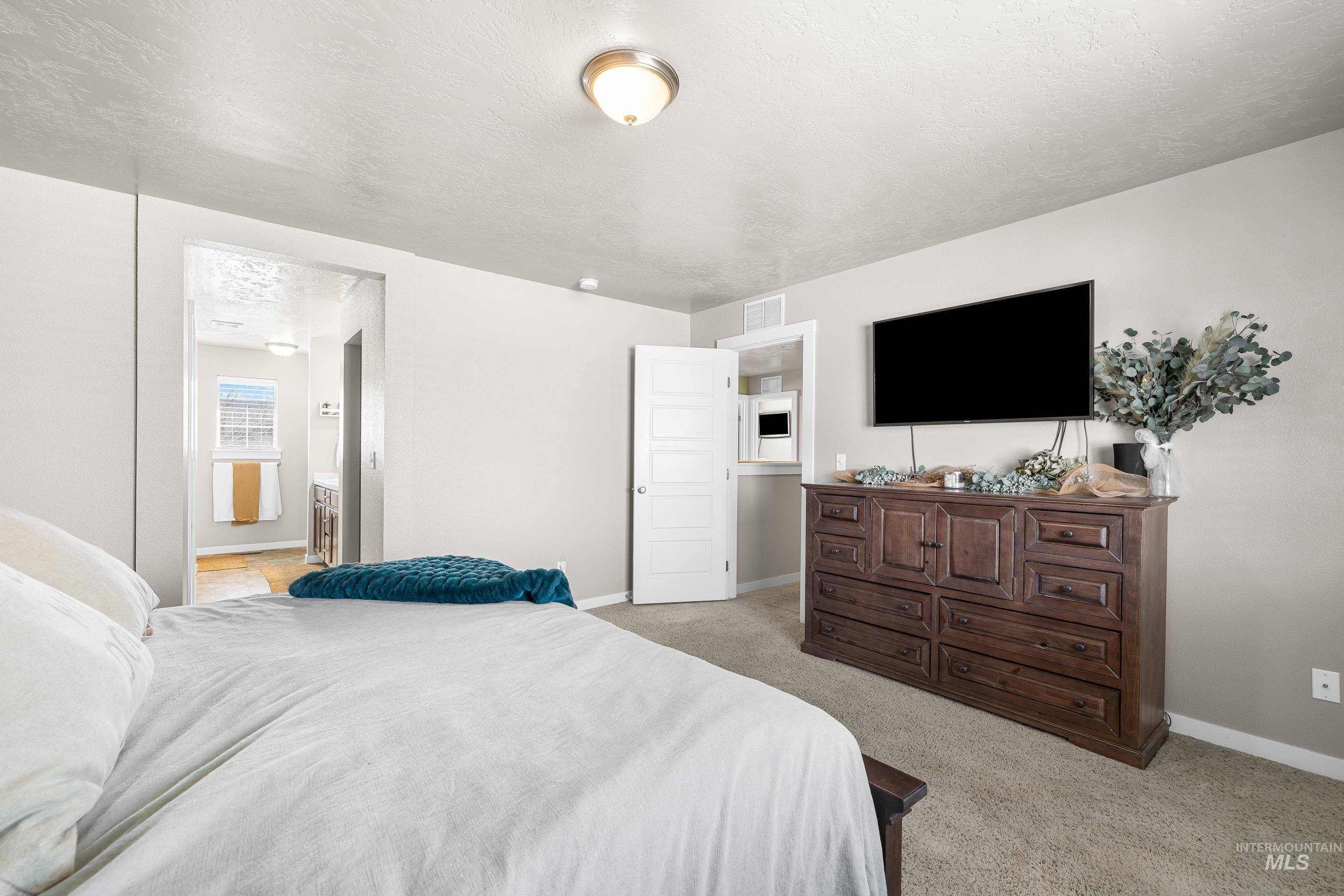 700 SW Panner St, Mountain Home, Idaho 83647-6463, 4 Bedrooms, 2.5 Bathrooms, Residential For Sale, Price $435,000, 98982300