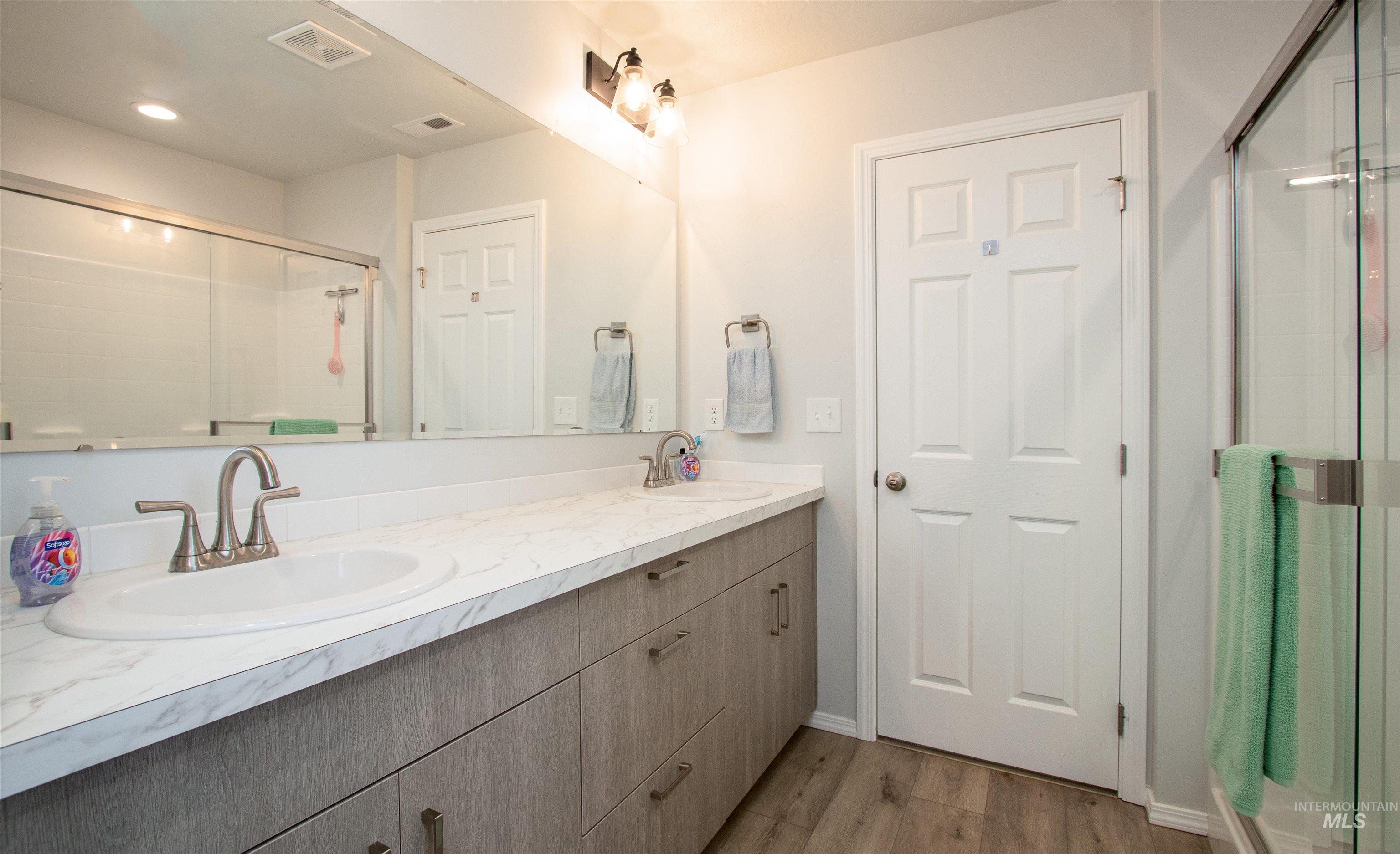 406 Hildago Way, Caldwell, Idaho 83605, 4 Bedrooms, 2 Bathrooms, Residential For Sale, Price $429,000, 98982301