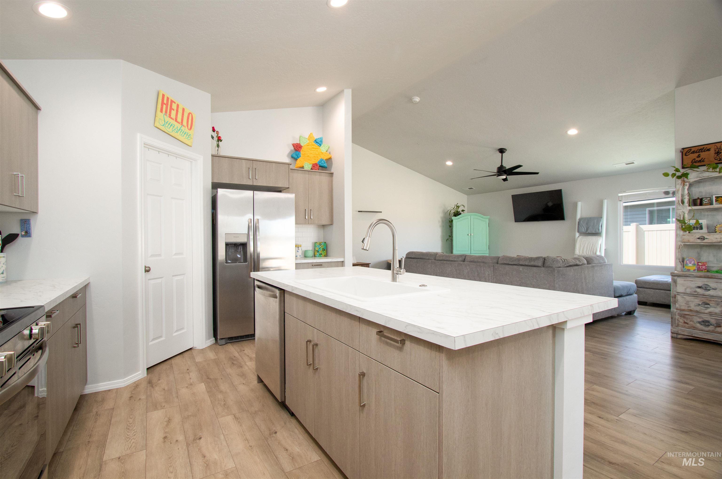 406 Hildago Way, Caldwell, Idaho 83605, 4 Bedrooms, 2 Bathrooms, Residential For Sale, Price $429,000, 98982301