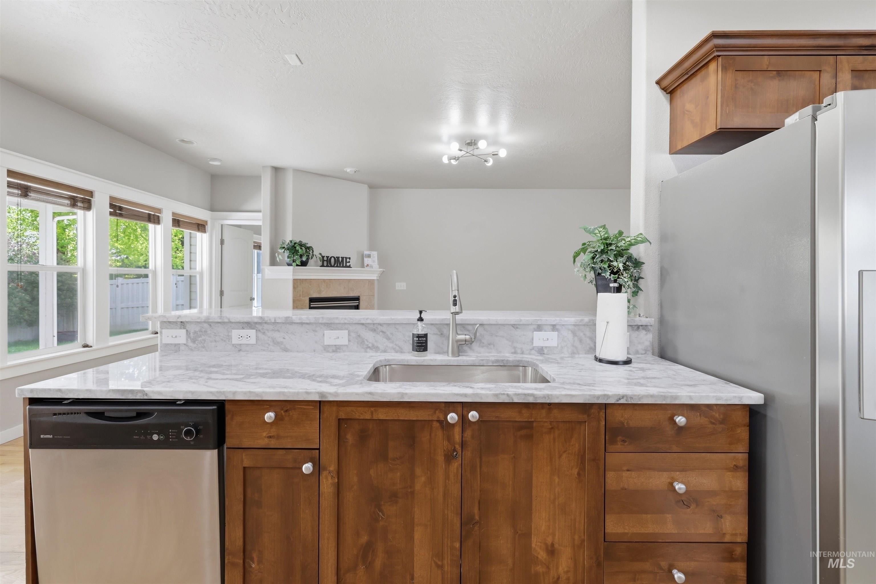 3024 N Christian Way, Meridian, Idaho 83646, 4 Bedrooms, 2 Bathrooms, Residential For Sale, Price $459,900, 98982302