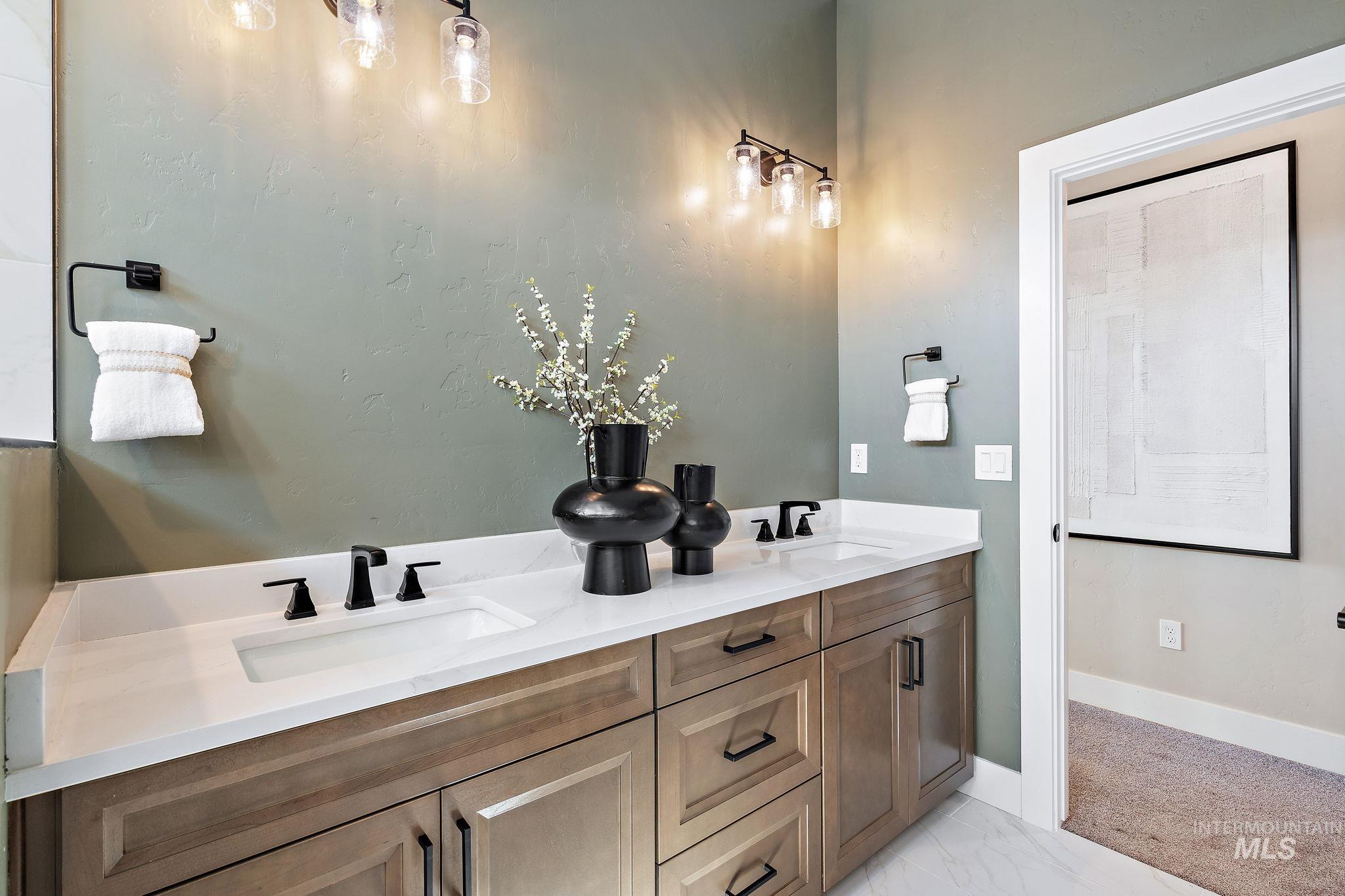 2374 N Mountain Vista Ave, Star, Idaho 83669, 3 Bedrooms, 2.5 Bathrooms, Residential For Sale, Price $765,990,MLS 98982303