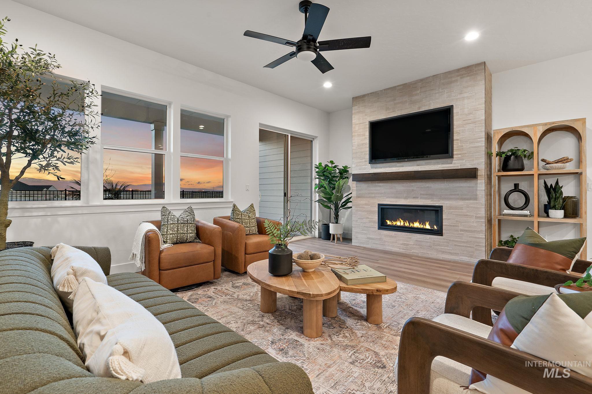 2349 N Mountain Vista Ave, Star, Idaho 83669, 4 Bedrooms, 3.5 Bathrooms, Residential For Sale, Price $885,990,MLS 98982306