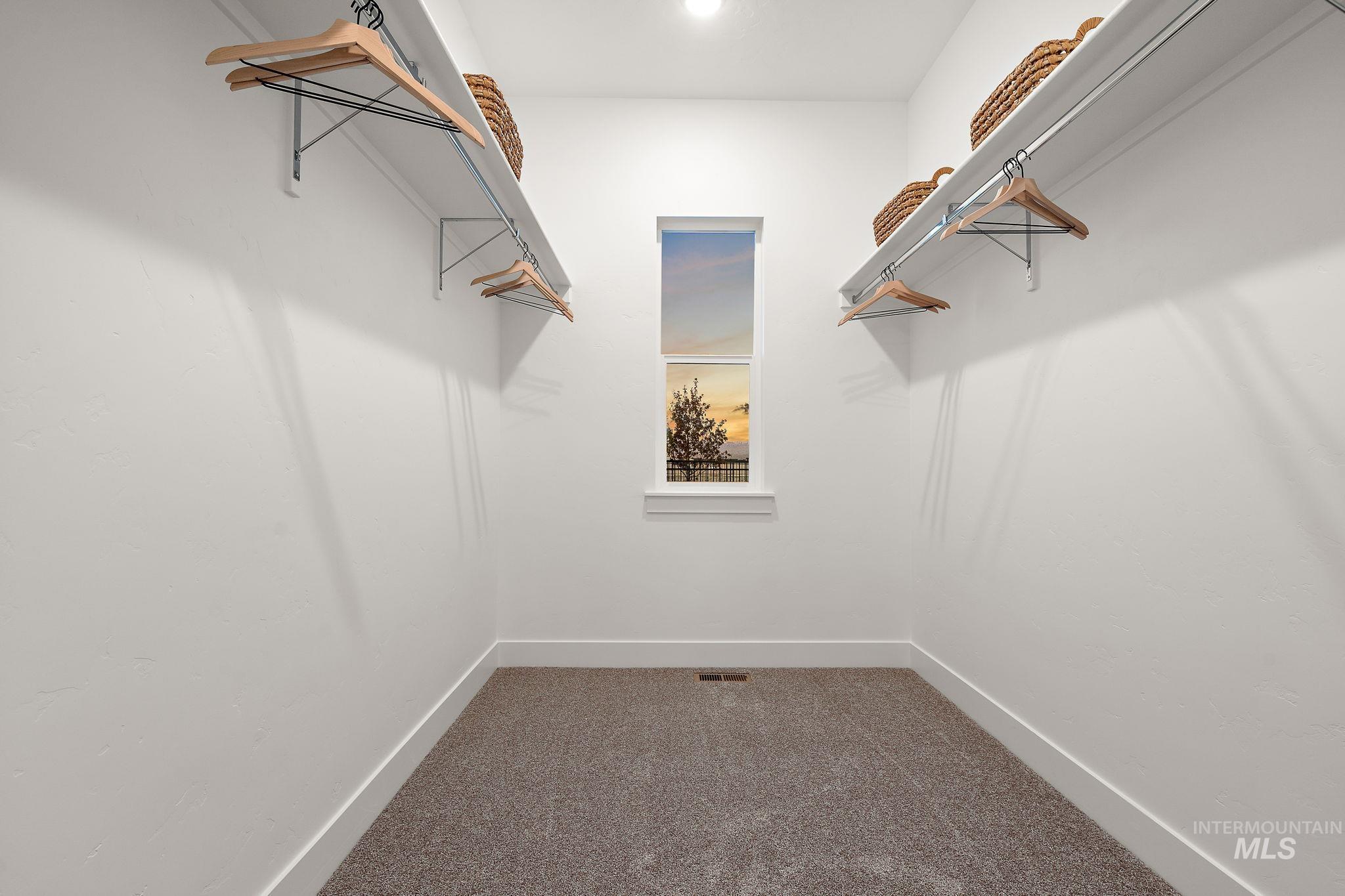 2349 N Mountain Vista Ave, Star, Idaho 83669, 4 Bedrooms, 3.5 Bathrooms, Residential For Sale, Price $885,990,MLS 98982306