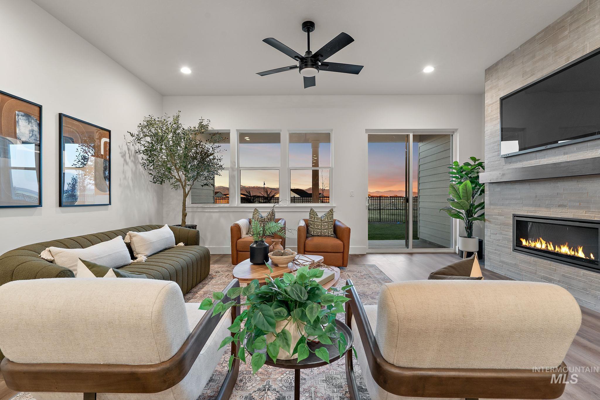 2349 N Mountain Vista Ave, Star, Idaho 83669, 4 Bedrooms, 3.5 Bathrooms, Residential For Sale, Price $885,990,MLS 98982306