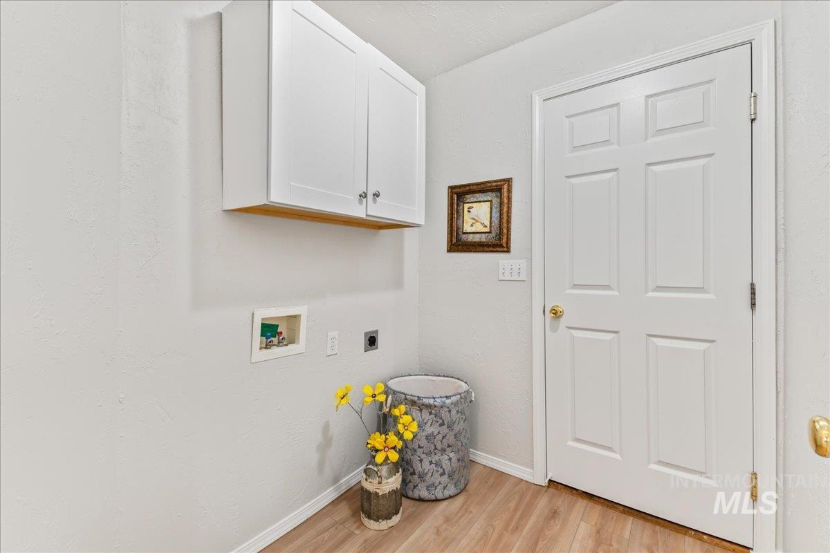 1808 Cambridge St, Caldwell, Idaho 83607, 4 Bedrooms, 2 Bathrooms, Residential For Sale, Price $359,000, 98982308