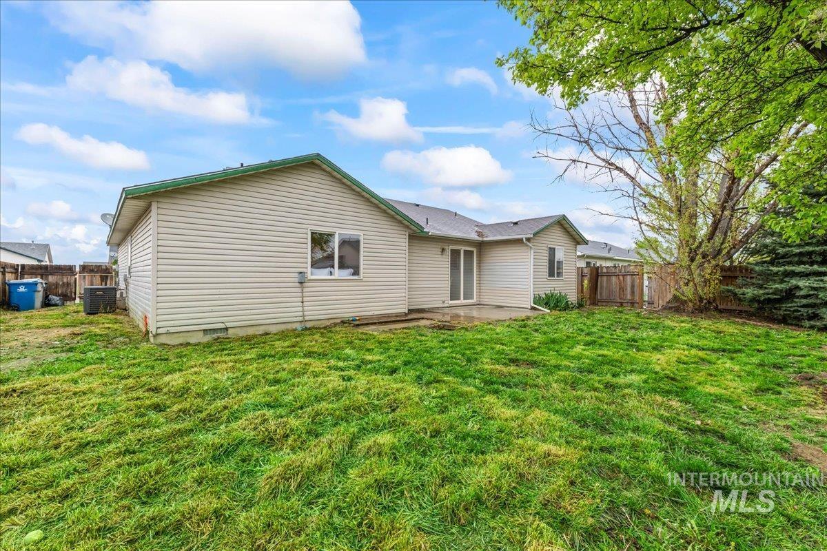 1808 Cambridge St, Caldwell, Idaho 83607, 4 Bedrooms, 2 Bathrooms, Residential For Sale, Price $359,000, 98982308