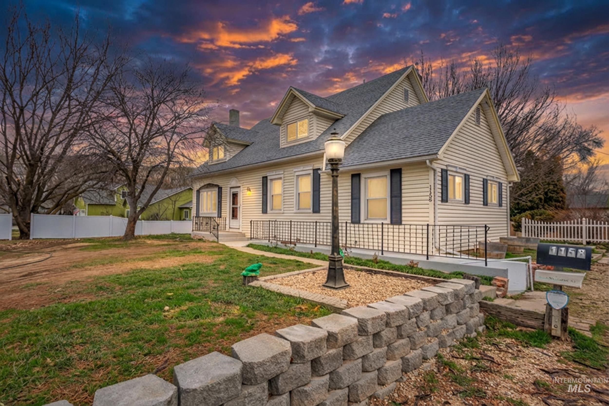 1158 S Powerline Rd, Nampa, Idaho 83686, 7 Bedrooms, 3 Bathrooms, Residential For Sale, Price $699,900, 98982310