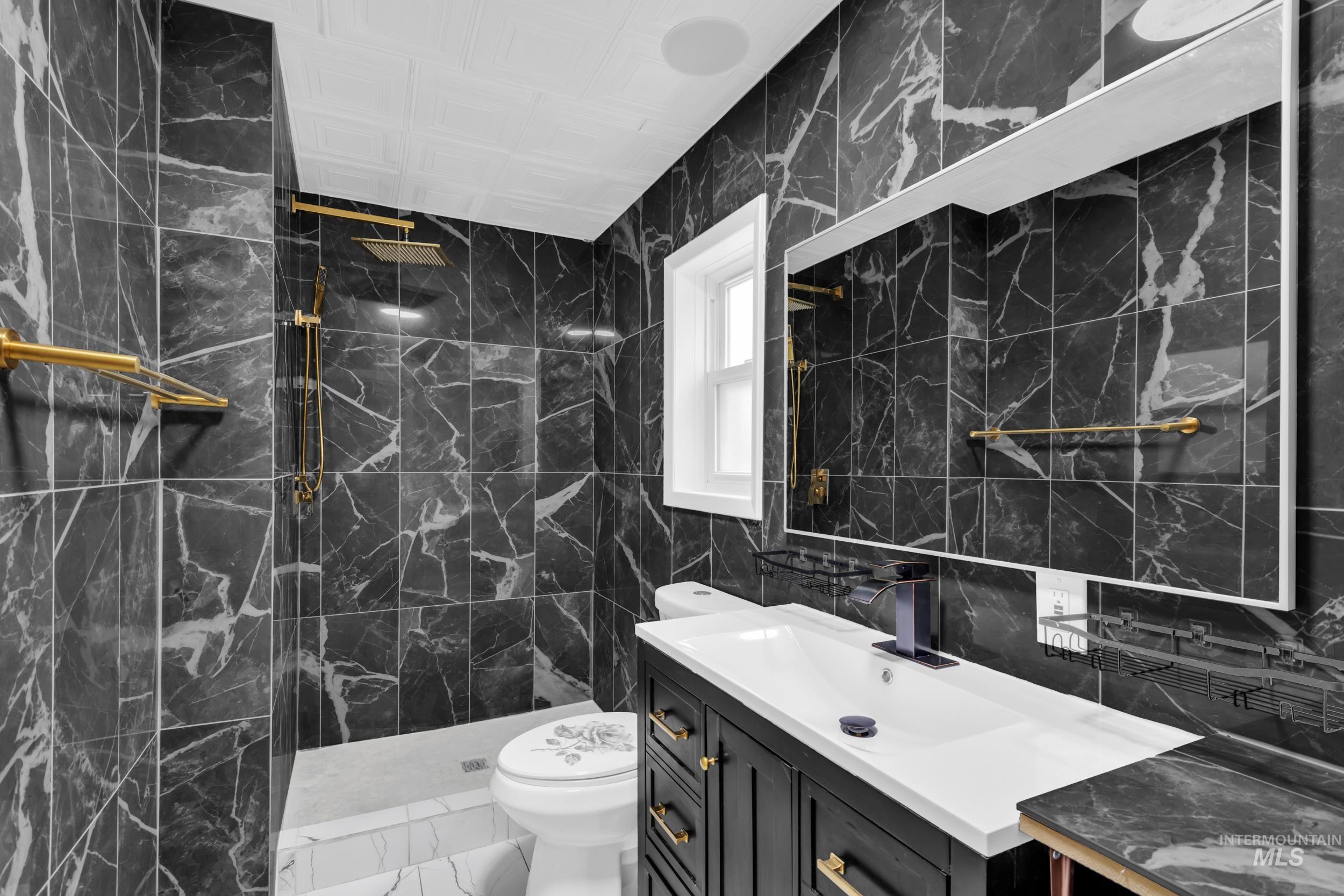 1158 S Powerline Rd, Nampa, Idaho 83686, 7 Bedrooms, 3 Bathrooms, Residential For Sale, Price $699,900, 98982310