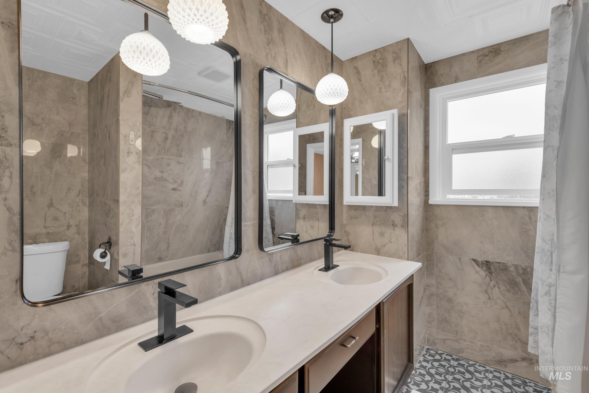 1158 S Powerline Rd, Nampa, Idaho 83686, 7 Bedrooms, 3 Bathrooms, Residential For Sale, Price $699,900, 98982310