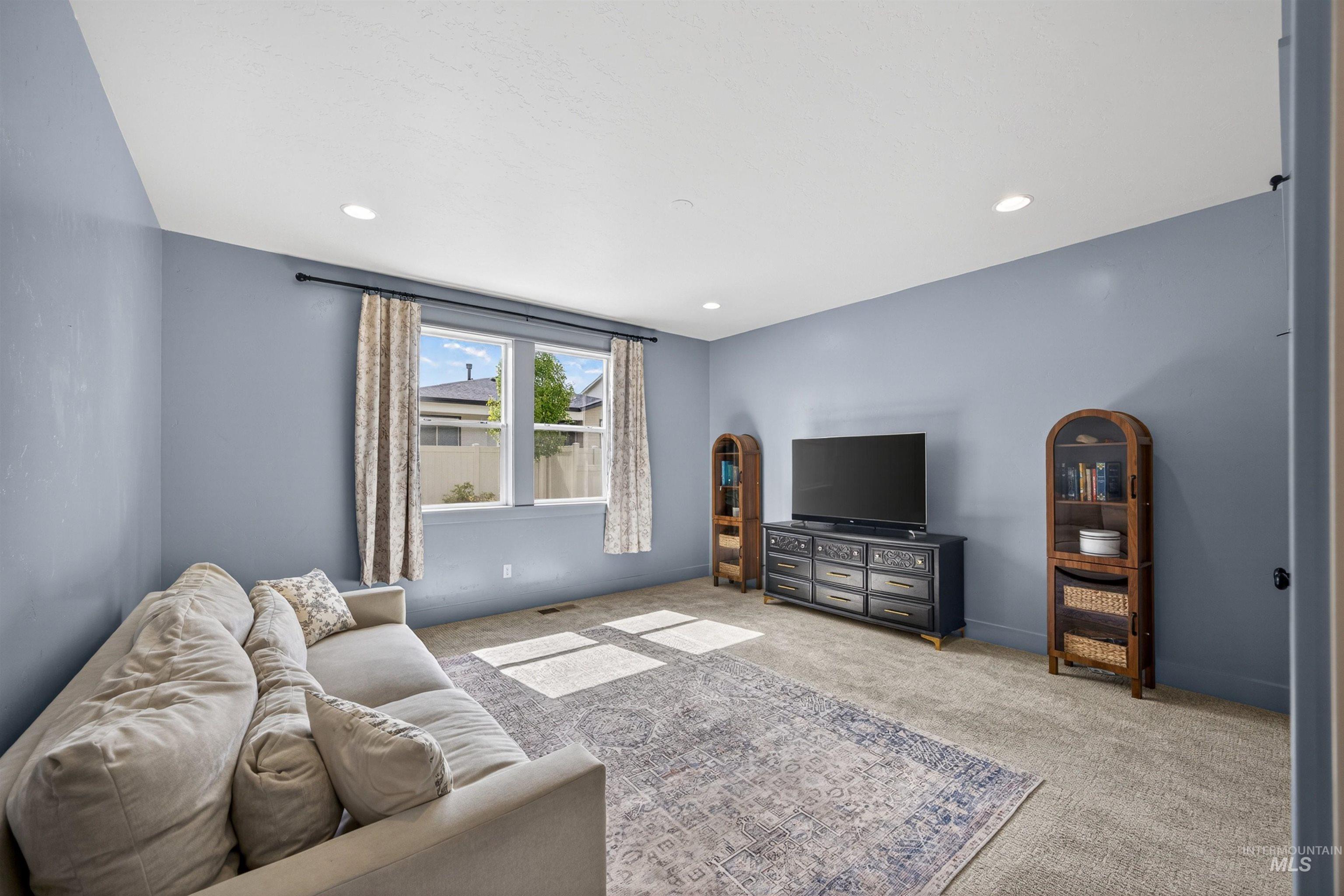 11349 W Helenium Dr, Star, Idaho 83669, 5 Bedrooms, 3.5 Bathrooms, Residential For Sale, Price $714,900, 98982312