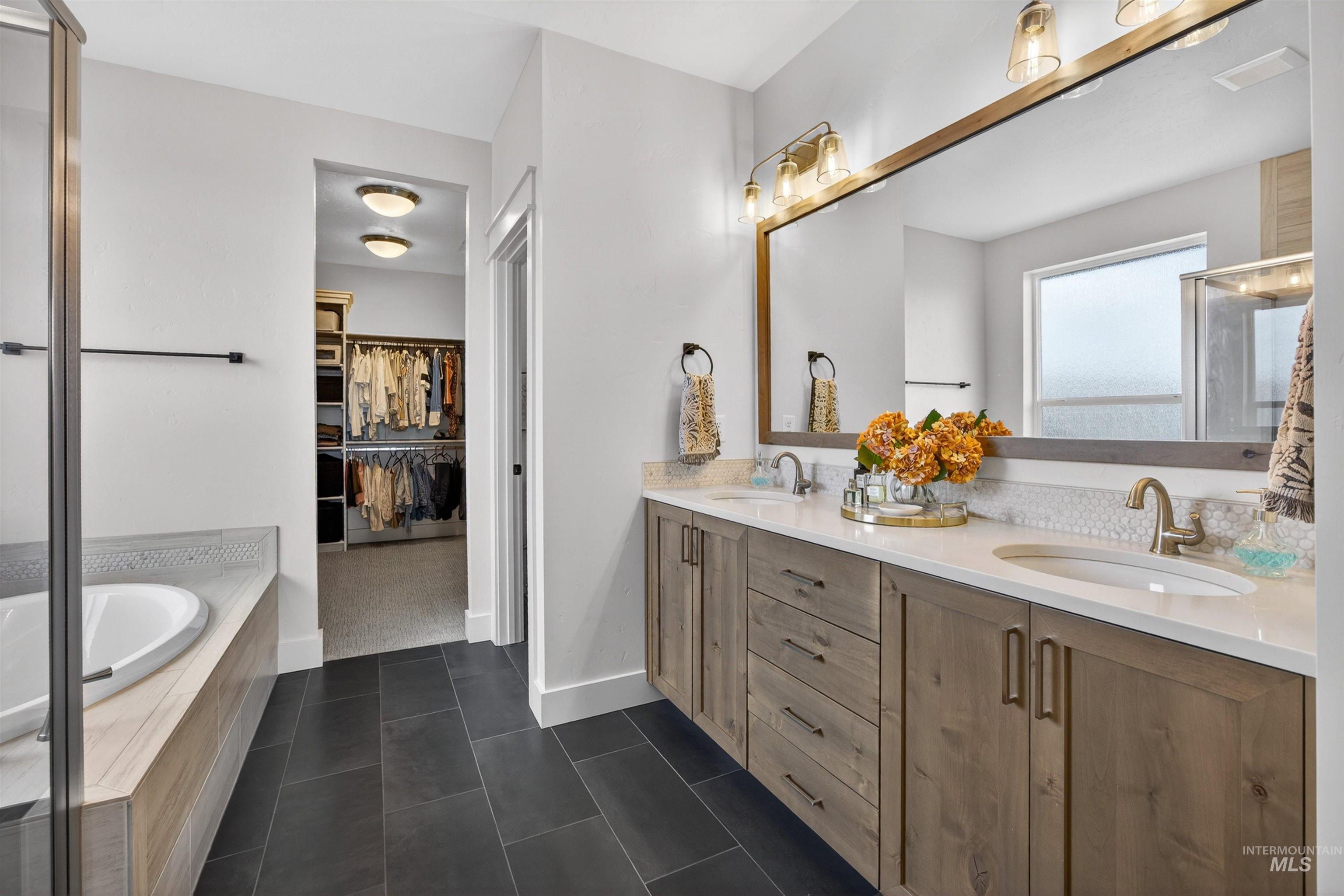 11349 W Helenium Dr, Star, Idaho 83669, 5 Bedrooms, 3.5 Bathrooms, Residential For Sale, Price $714,900, 98982312