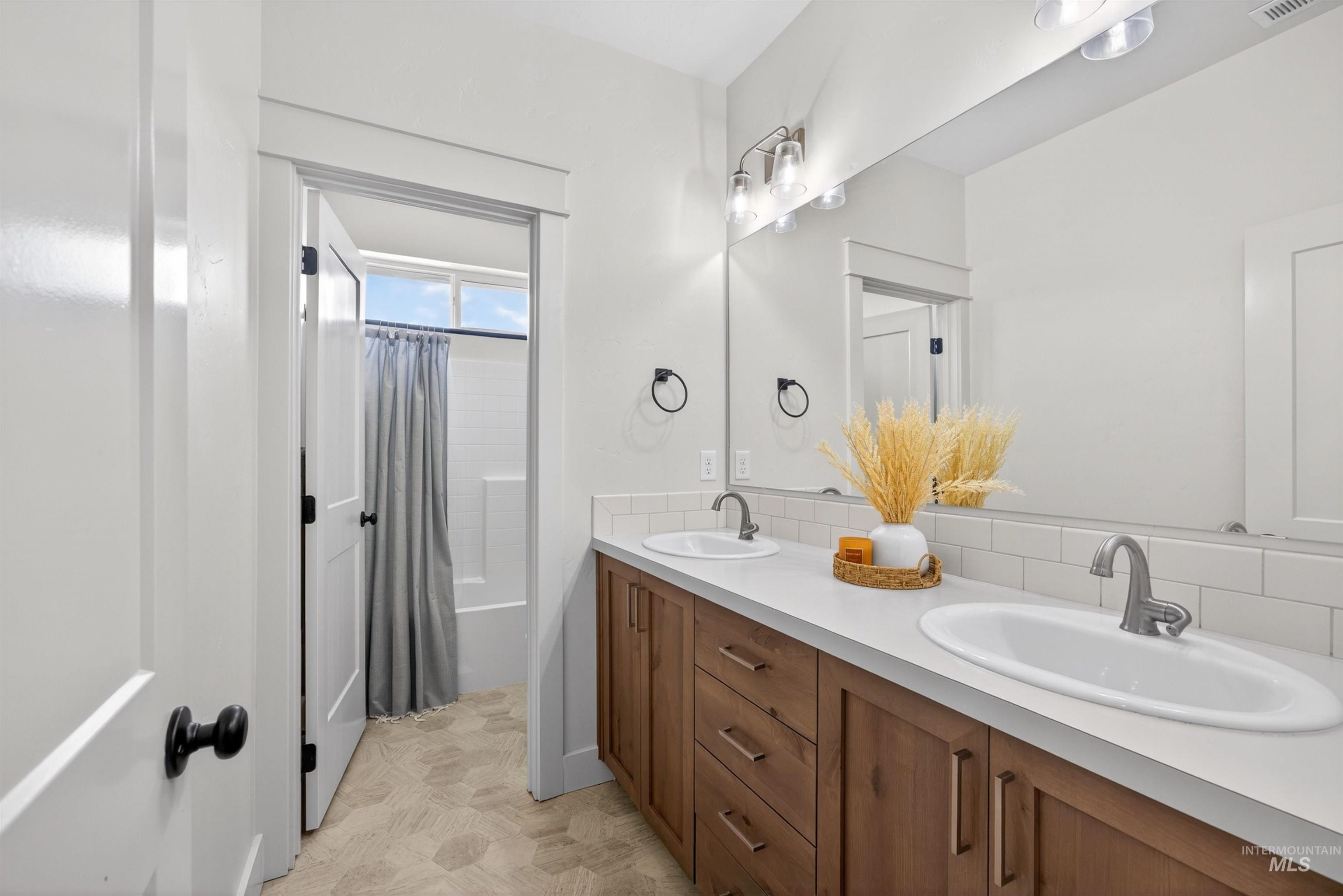 11349 W Helenium Dr, Star, Idaho 83669, 5 Bedrooms, 3.5 Bathrooms, Residential For Sale, Price $714,900, 98982312