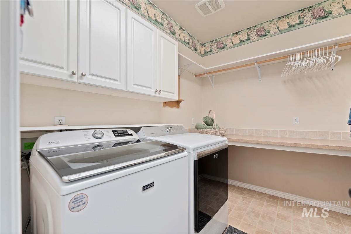 2616 E Salisbury Ct, Eagle, Idaho 83616, 6 Bedrooms, 3.5 Bathrooms, Residential For Sale, Price $849,000,MLS 98982315