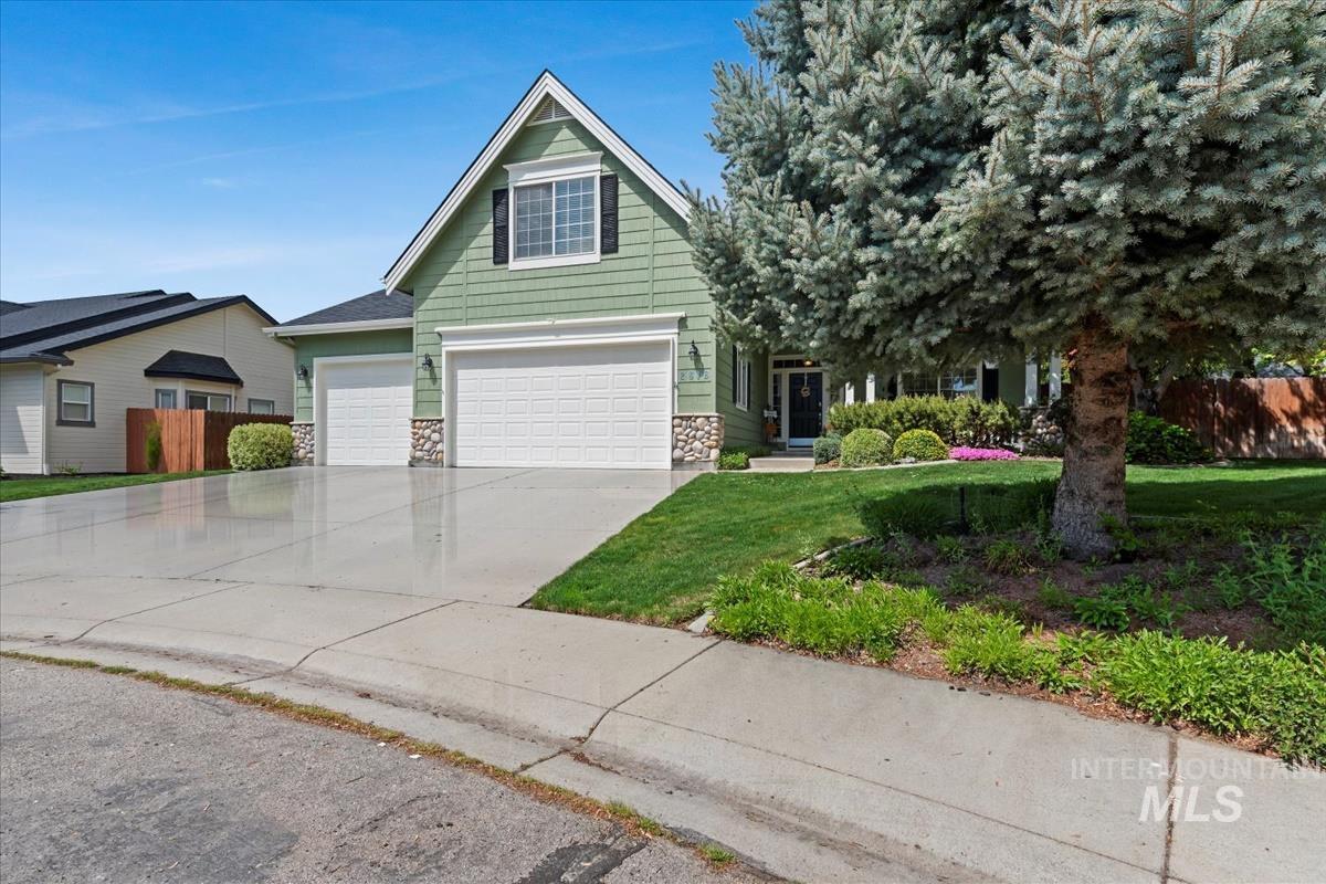 2616 E Salisbury Ct, Eagle, Idaho 83616, 6 Bedrooms, 3.5 Bathrooms, Residential For Sale, Price $849,000,MLS 98982315