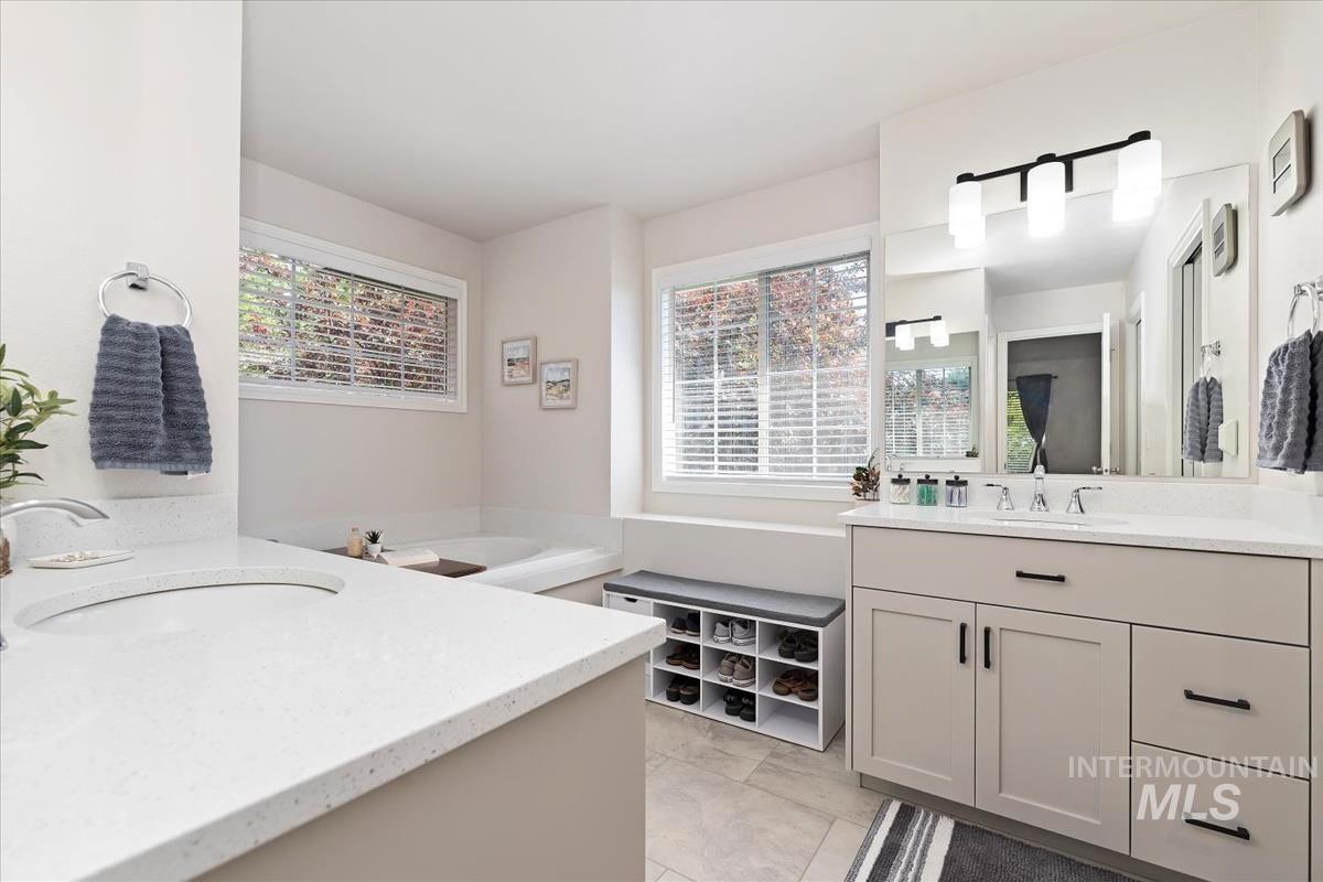 2616 E Salisbury Ct, Eagle, Idaho 83616, 6 Bedrooms, 3.5 Bathrooms, Residential For Sale, Price $849,000,MLS 98982315