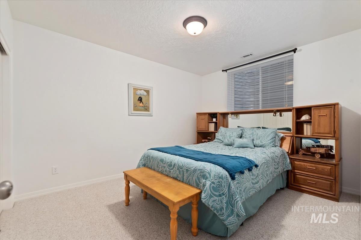 2616 E Salisbury Ct, Eagle, Idaho 83616, 6 Bedrooms, 3.5 Bathrooms, Residential For Sale, Price $849,000,MLS 98982315