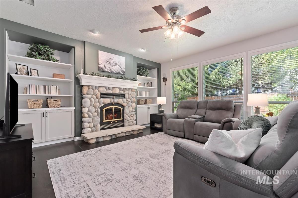 2616 E Salisbury Ct, Eagle, Idaho 83616, 6 Bedrooms, 3.5 Bathrooms, Residential For Sale, Price $849,000,MLS 98982315