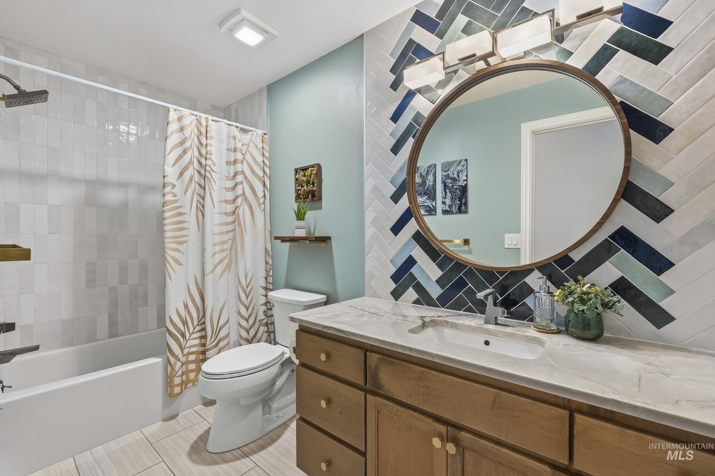 665 E Parkway Court, Boise, Idaho 83706, 3 Bedrooms, 2 Bathrooms, Residential For Sale, Price $875,000,MLS 98982316