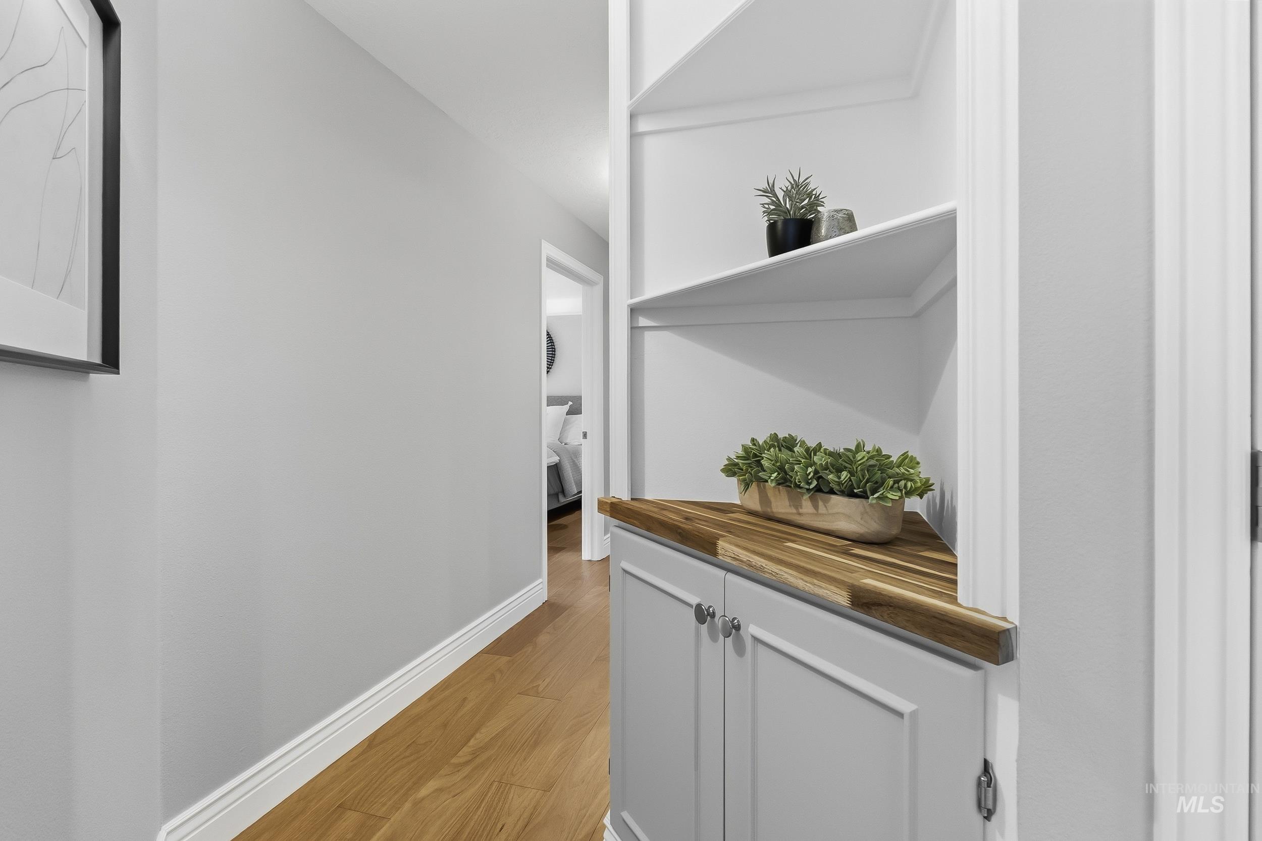 665 E Parkway Court, Boise, Idaho 83706, 3 Bedrooms, 2 Bathrooms, Residential For Sale, Price $875,000,MLS 98982316