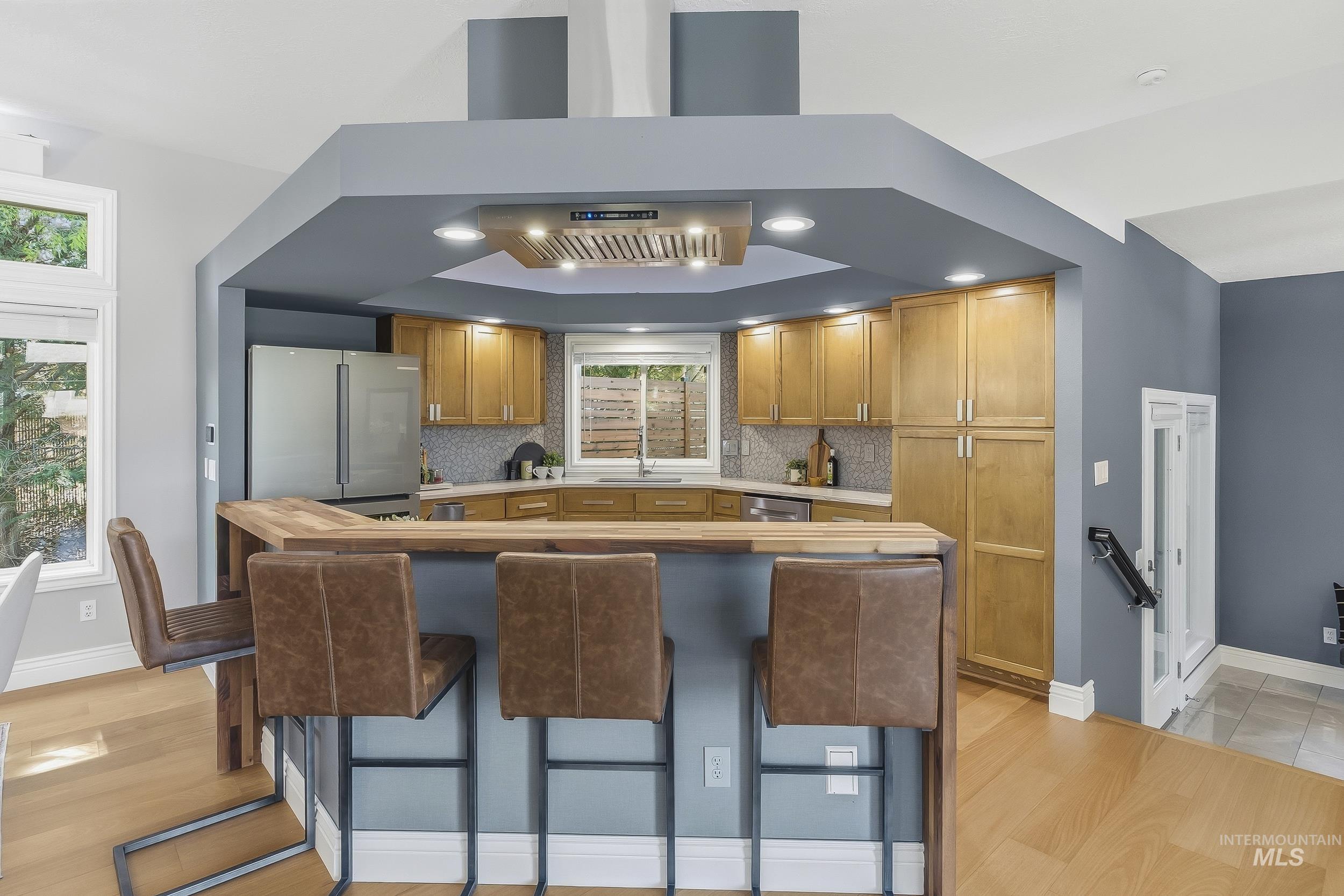 665 E Parkway Court, Boise, Idaho 83706, 3 Bedrooms, 2 Bathrooms, Residential For Sale, Price $875,000,MLS 98982316