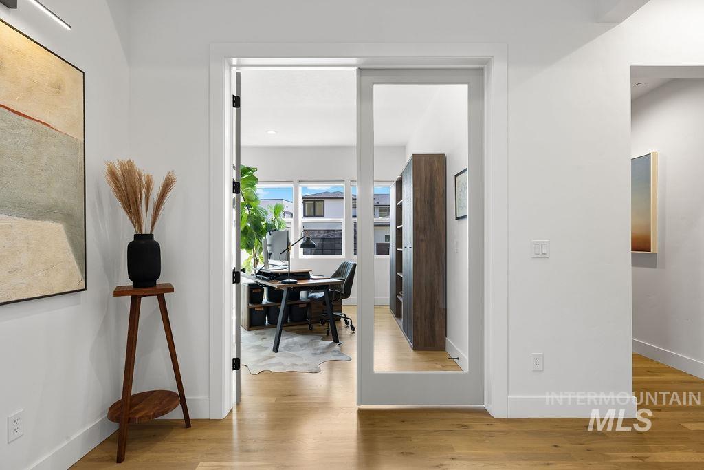 2548 S Linnet Place, Boise, Idaho 83716, 4 Bedrooms, 3.5 Bathrooms, Residential For Sale, Price $1,725,000,MLS 98982317