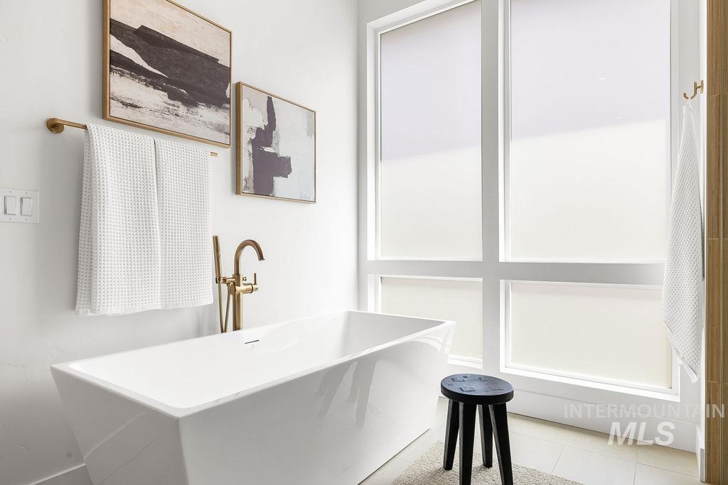 2548 S Linnet Place, Boise, Idaho 83716, 4 Bedrooms, 3.5 Bathrooms, Residential For Sale, Price $1,725,000,MLS 98982317