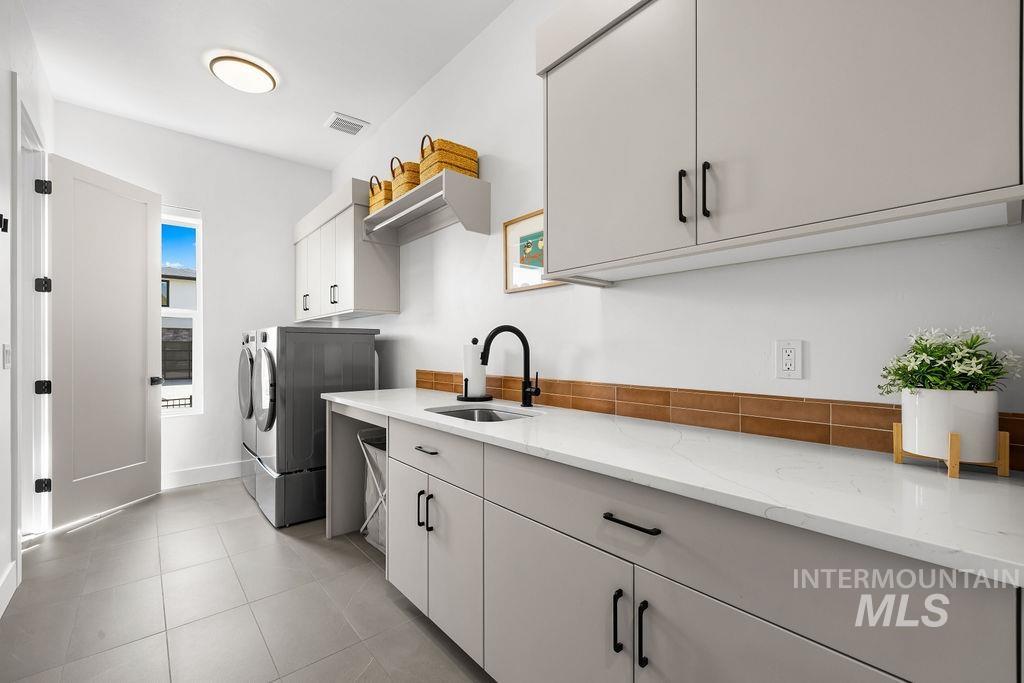 2548 S Linnet Place, Boise, Idaho 83716, 4 Bedrooms, 3.5 Bathrooms, Residential For Sale, Price $1,725,000,MLS 98982317