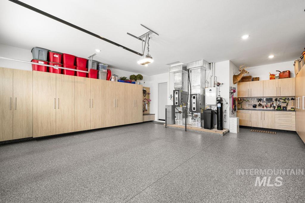 2548 S Linnet Place, Boise, Idaho 83716, 4 Bedrooms, 3.5 Bathrooms, Residential For Sale, Price $1,725,000,MLS 98982317