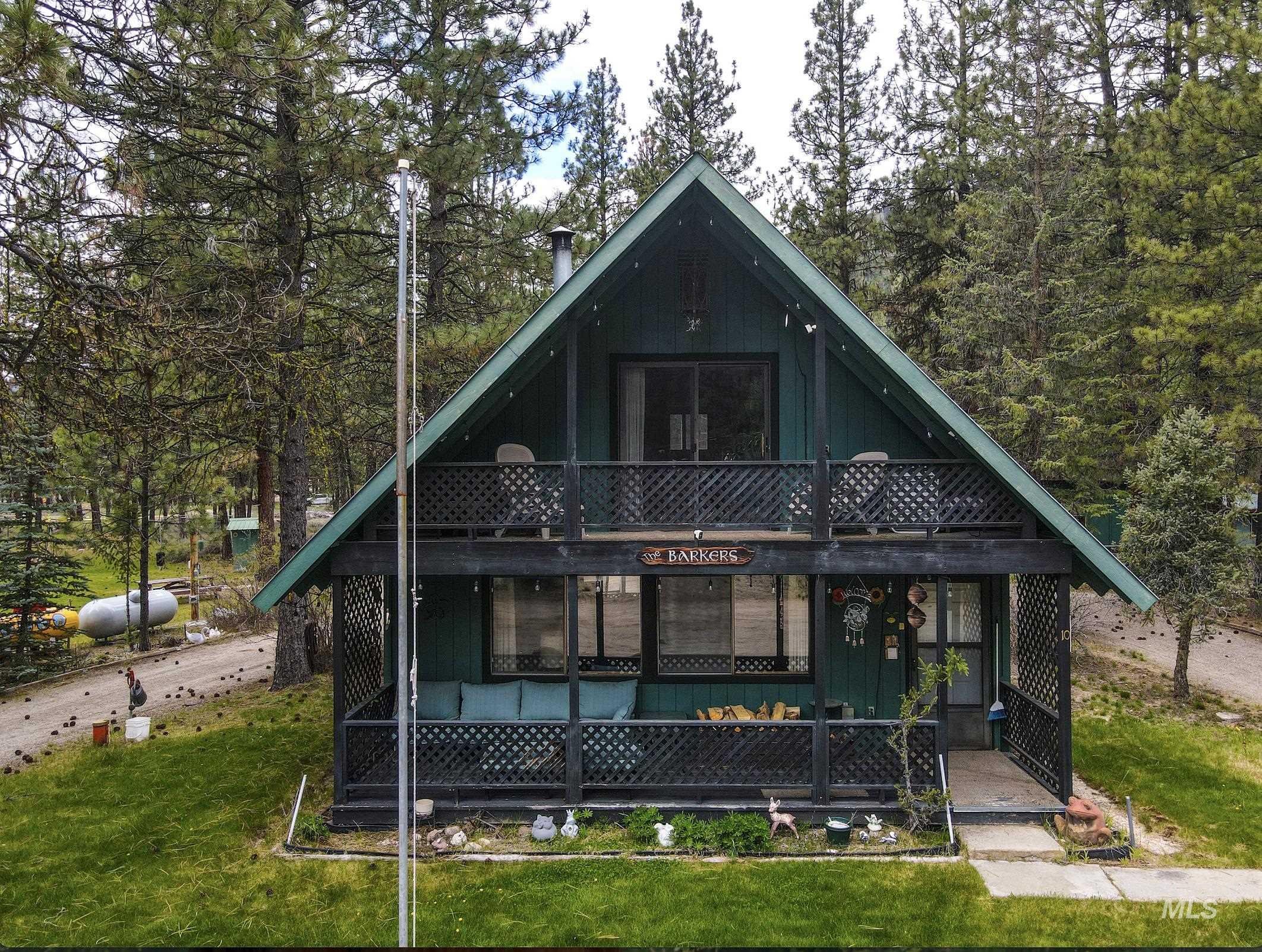 10 Bransons Dr, Lowman, Idaho 83637, 3 Bedrooms, 2 Bathrooms, Residential For Sale, Price $445,000, 98982319