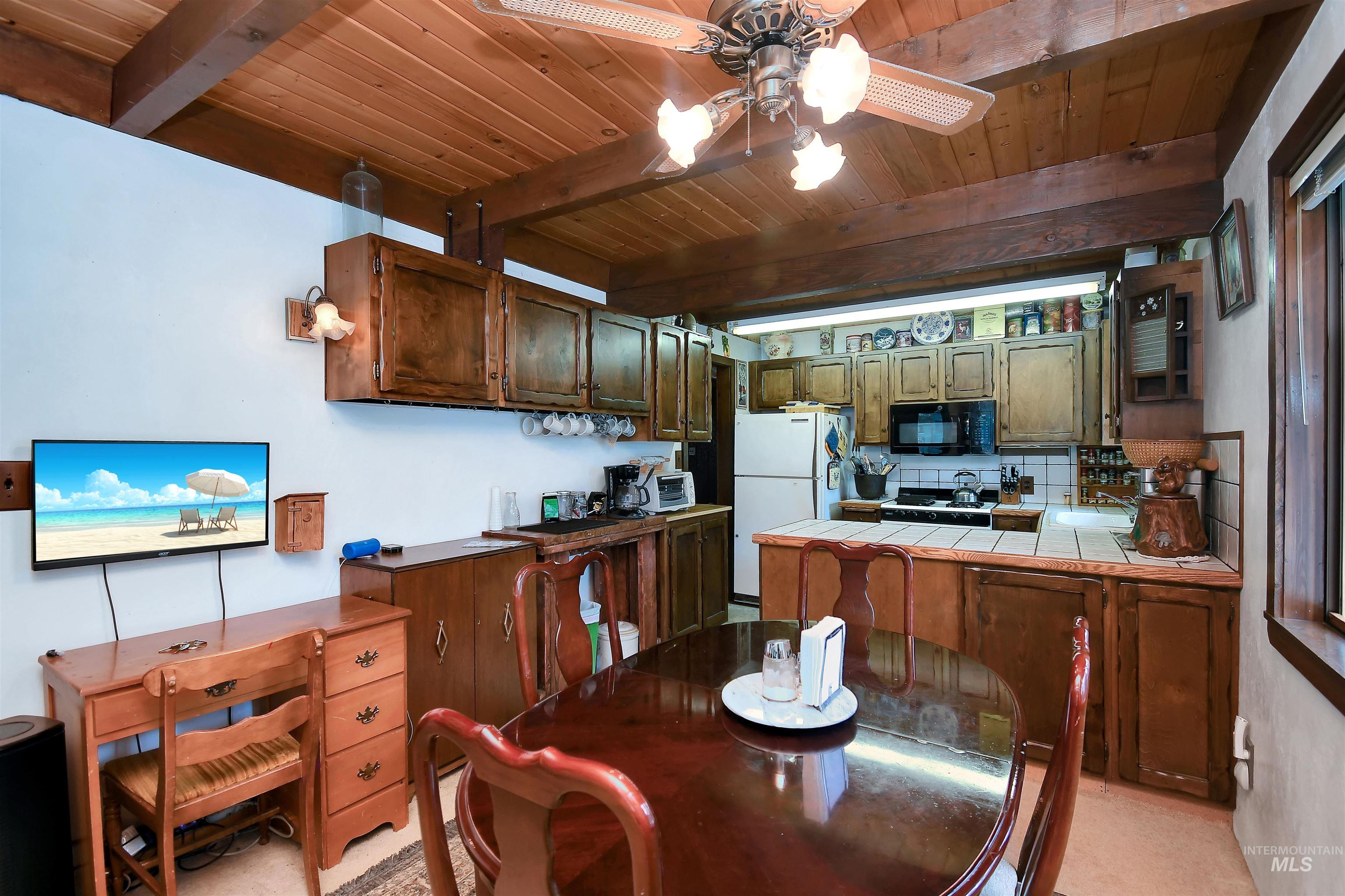 10 Bransons Dr, Lowman, Idaho 83637, 3 Bedrooms, 2 Bathrooms, Residential For Sale, Price $445,000, 98982319