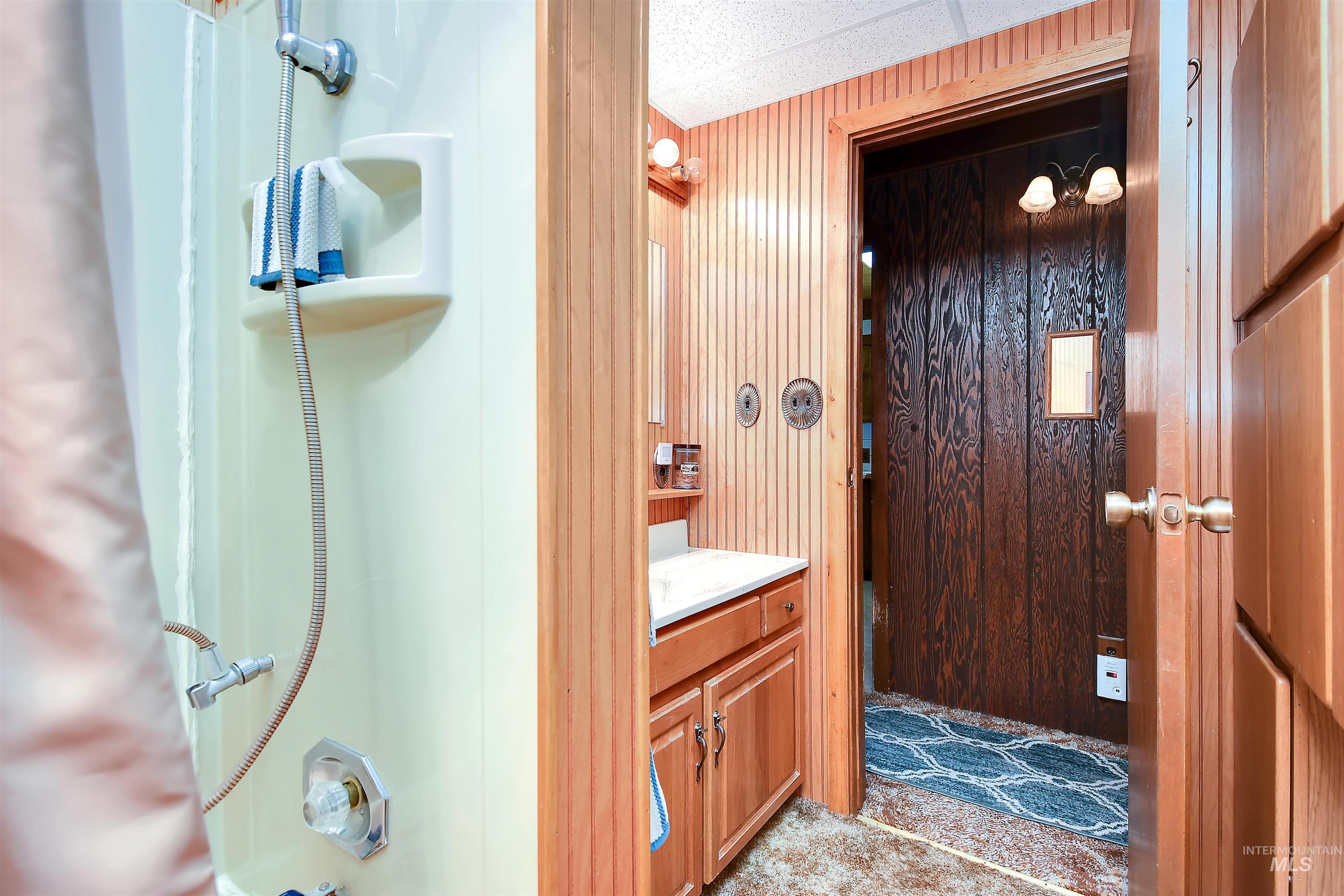 10 Bransons Dr, Lowman, Idaho 83637, 3 Bedrooms, 2 Bathrooms, Residential For Sale, Price $445,000, 98982319