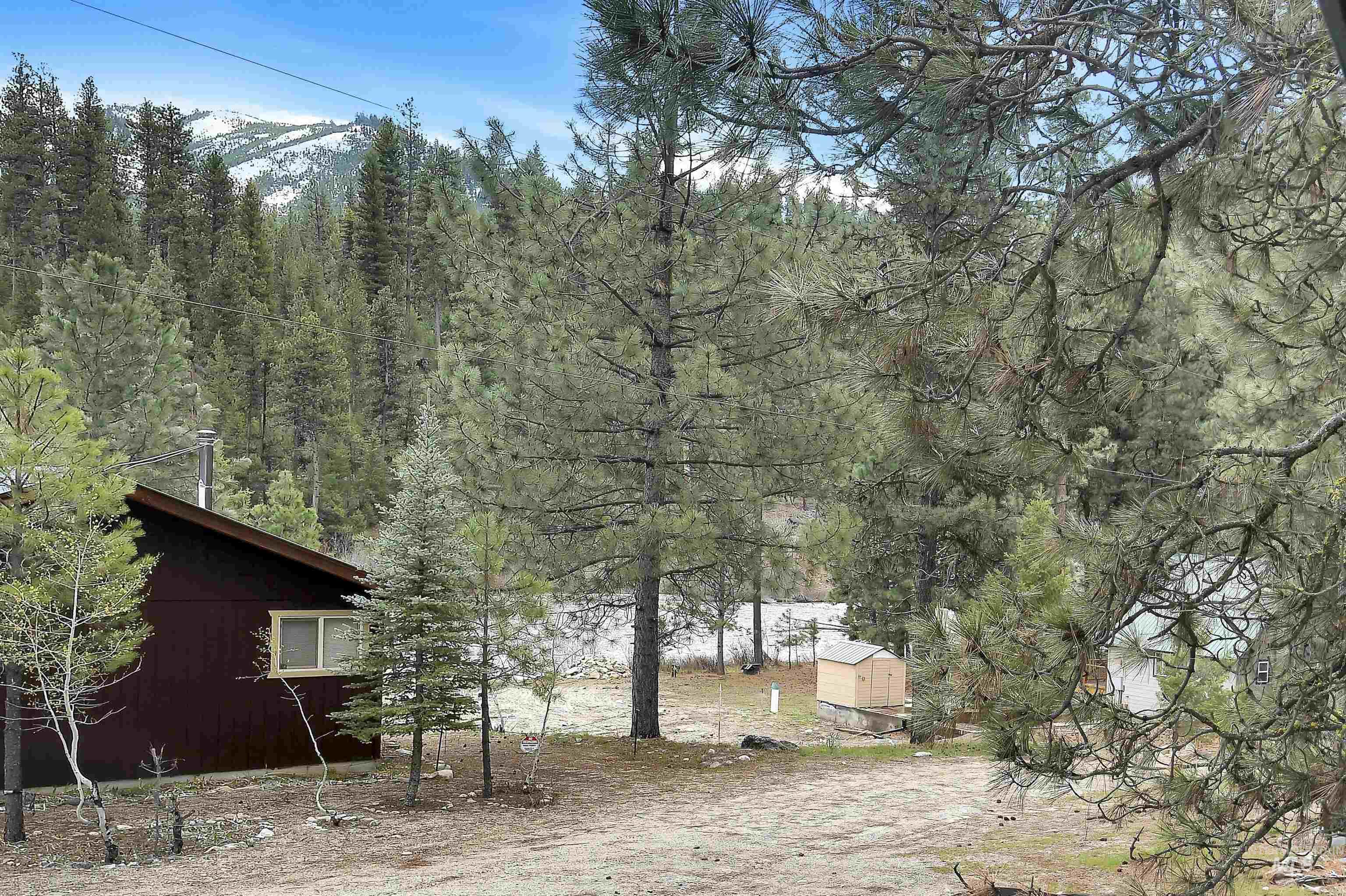 10 Bransons Dr, Lowman, Idaho 83637, 3 Bedrooms, 2 Bathrooms, Residential For Sale, Price $445,000, 98982319