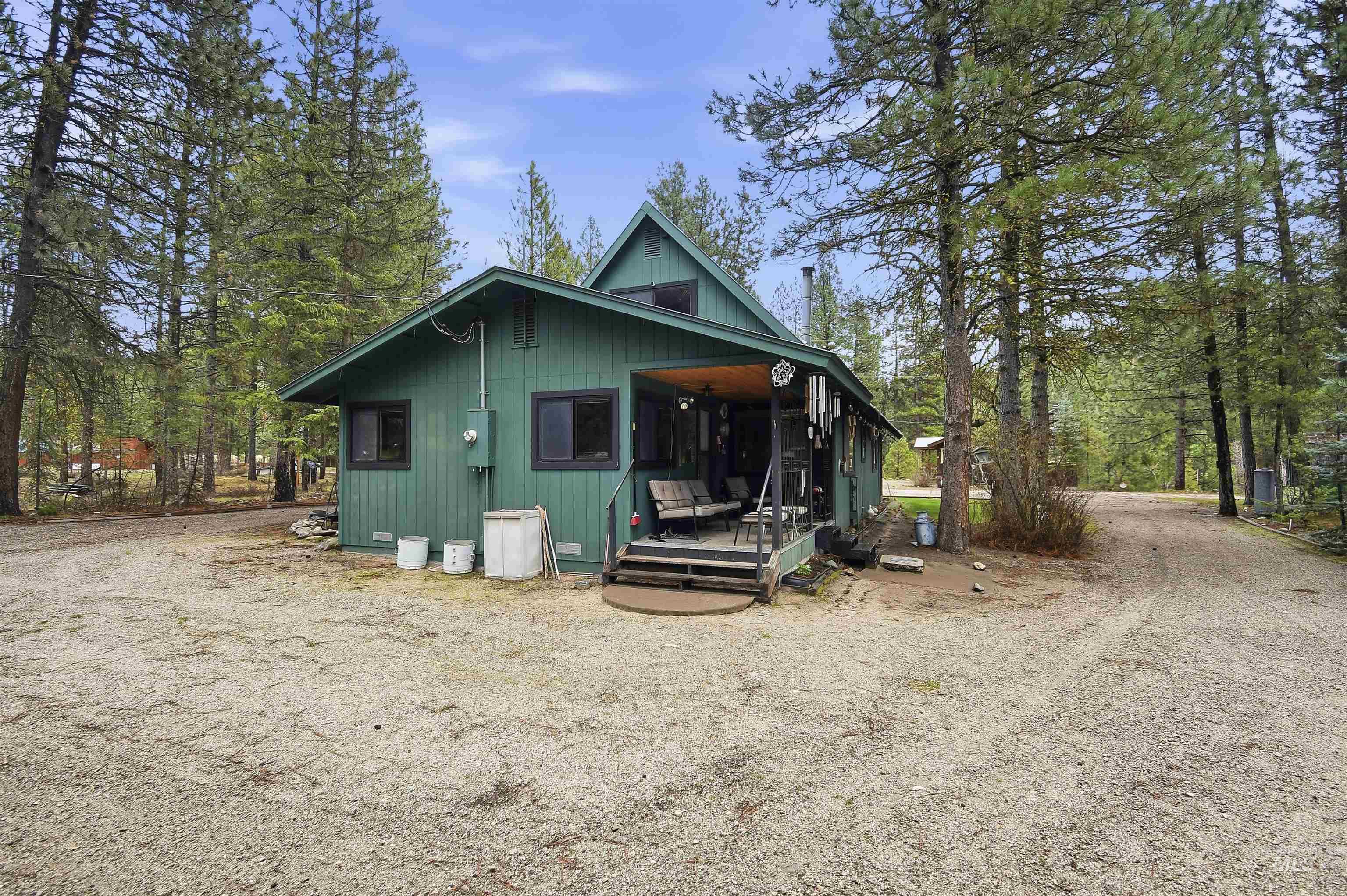 10 Bransons Dr, Lowman, Idaho 83637, 3 Bedrooms, 2 Bathrooms, Residential For Sale, Price $445,000, 98982319