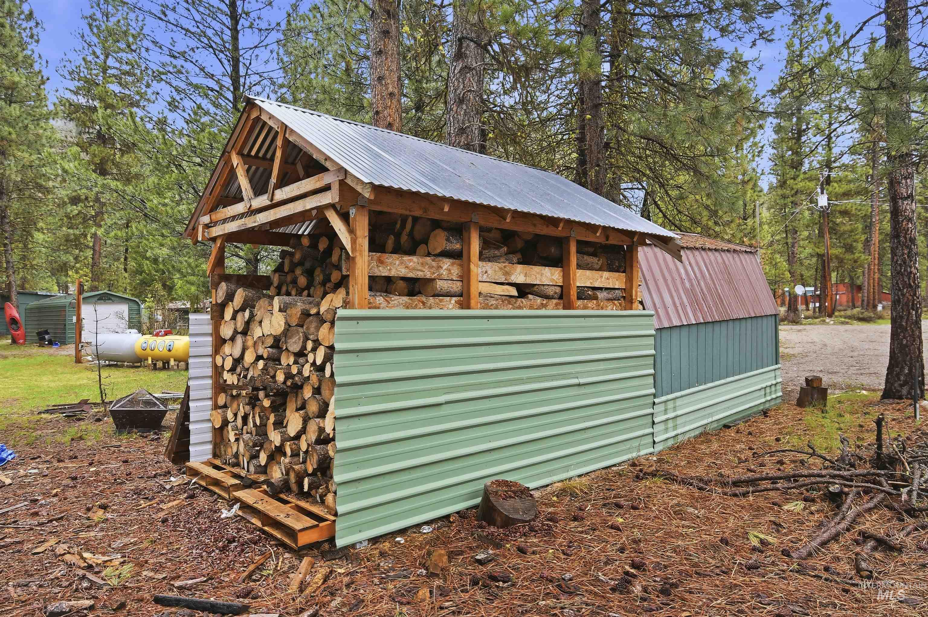 10 Bransons Dr, Lowman, Idaho 83637, 3 Bedrooms, 2 Bathrooms, Residential For Sale, Price $445,000, 98982319