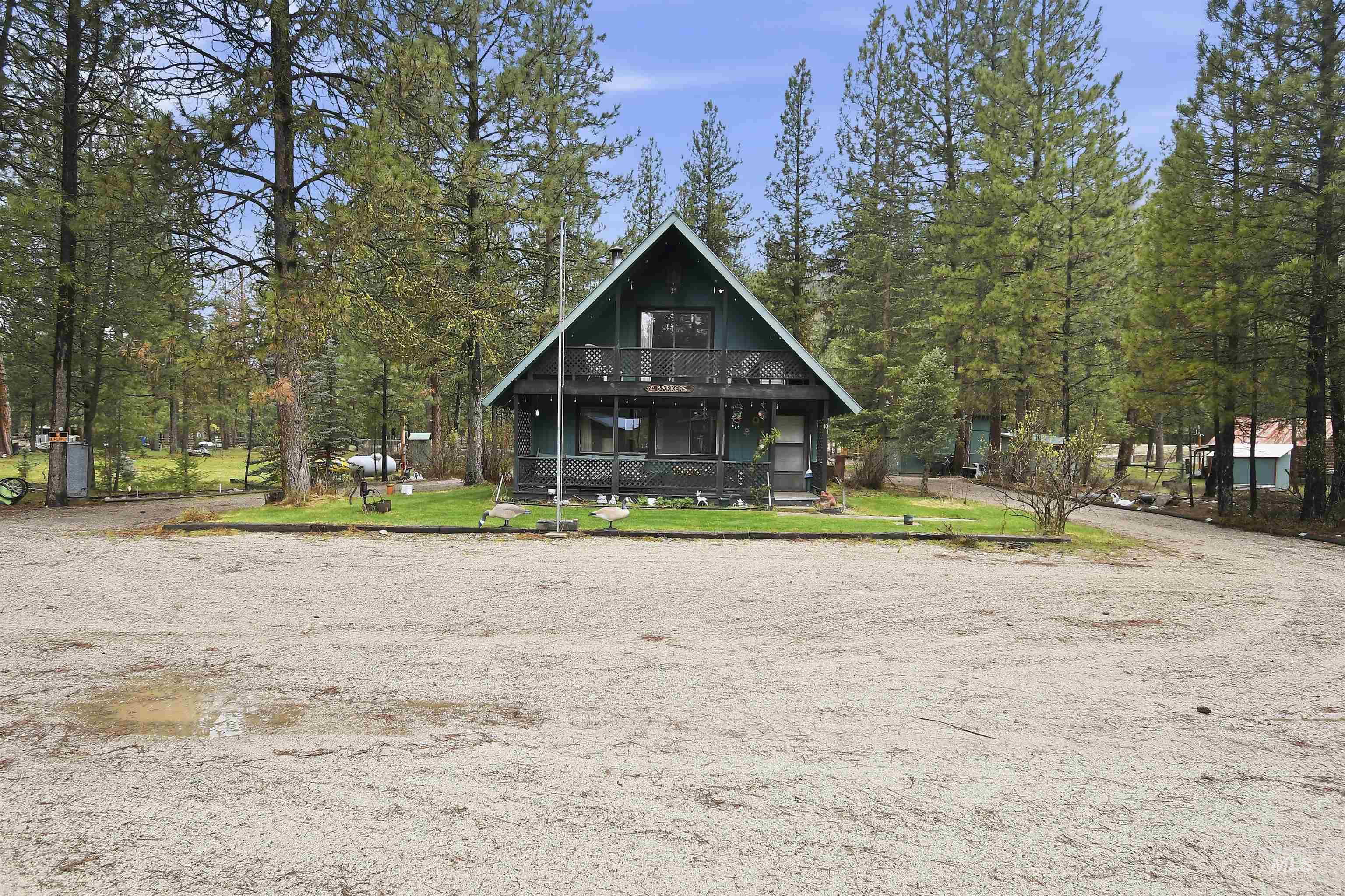 10 Bransons Dr, Lowman, Idaho 83637, 3 Bedrooms, 2 Bathrooms, Residential For Sale, Price $445,000, 98982319