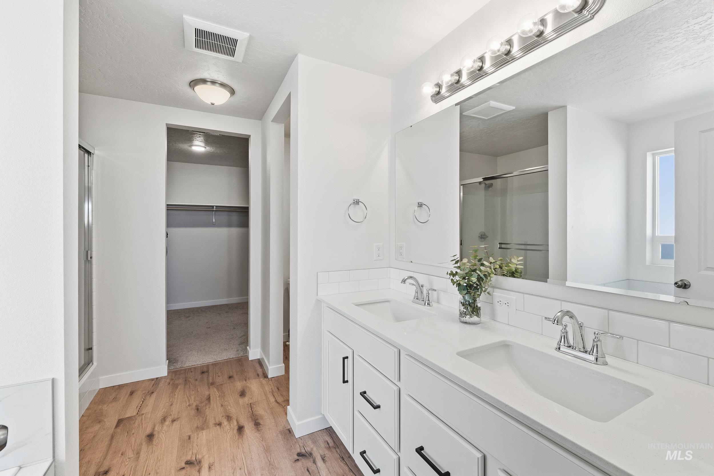 17071 N Quebec Ave, Nampa, Idaho 83687, 3 Bedrooms, 2 Bathrooms, Residential For Sale, Price $440,000, 98982320