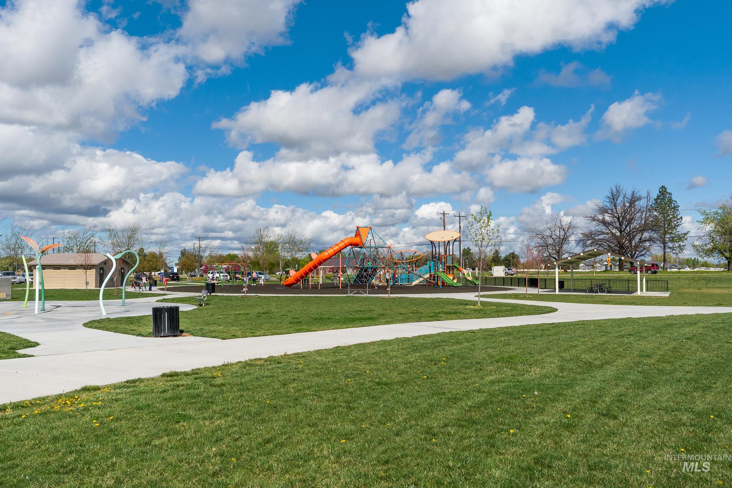 17071 N Quebec Ave, Nampa, Idaho 83687, 3 Bedrooms, 2 Bathrooms, Residential For Sale, Price $440,000, 98982320