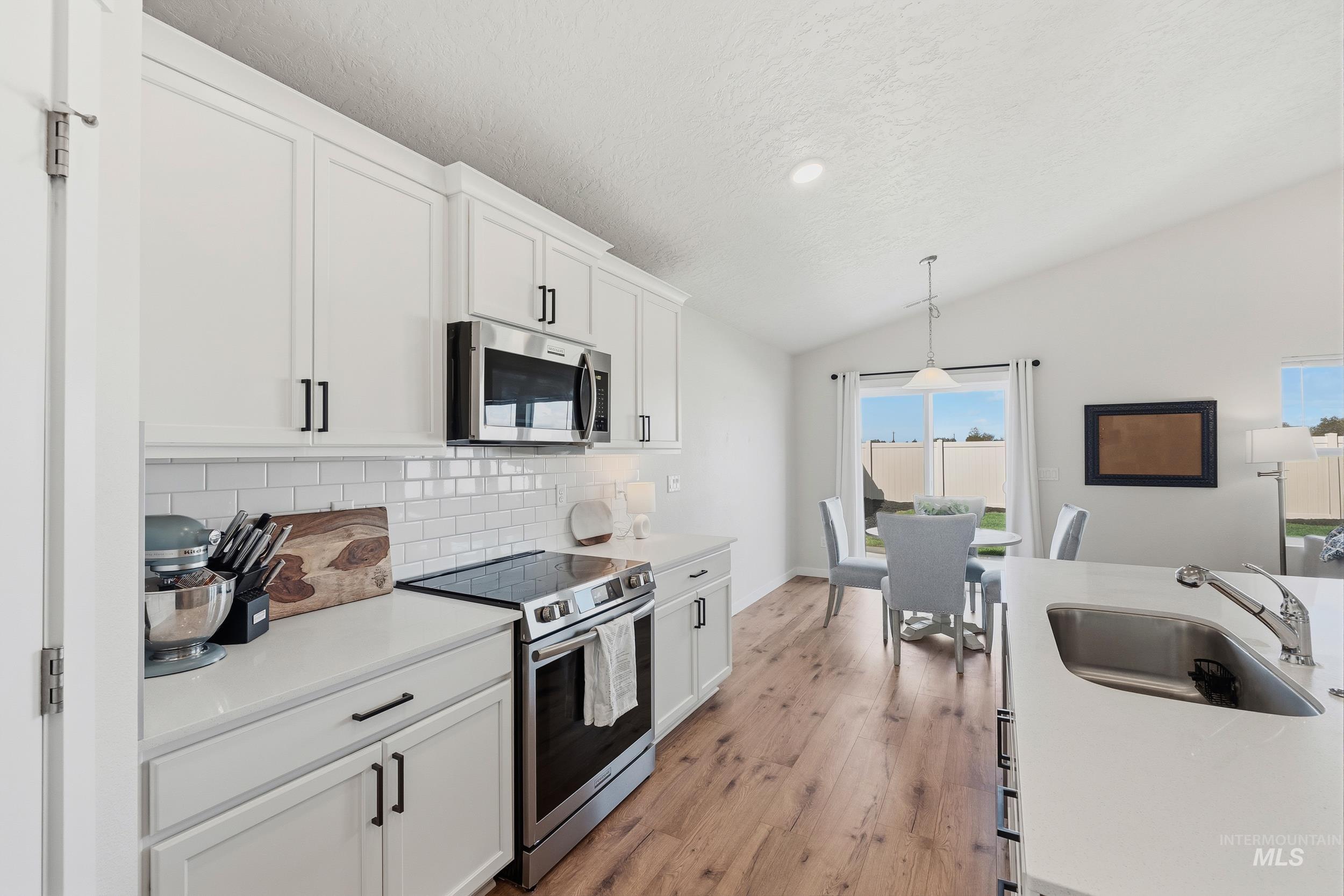 17071 N Quebec Ave, Nampa, Idaho 83687, 3 Bedrooms, 2 Bathrooms, Residential For Sale, Price $440,000, 98982320