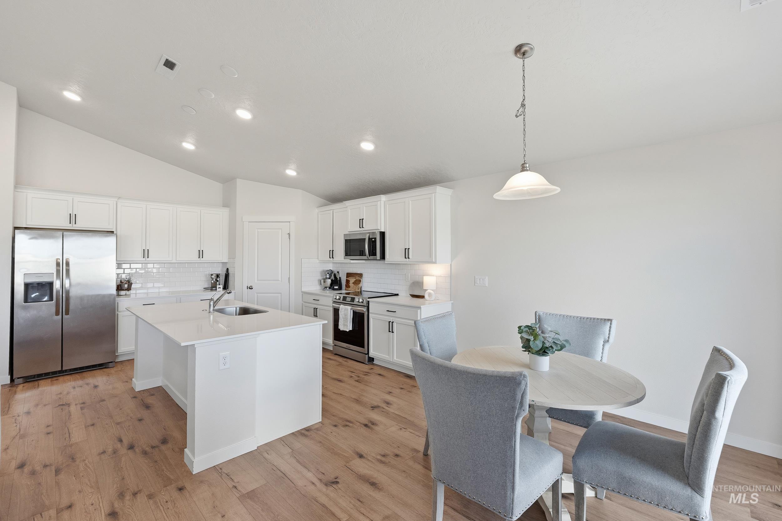 17071 N Quebec Ave, Nampa, Idaho 83687, 3 Bedrooms, 2 Bathrooms, Residential For Sale, Price $440,000, 98982320