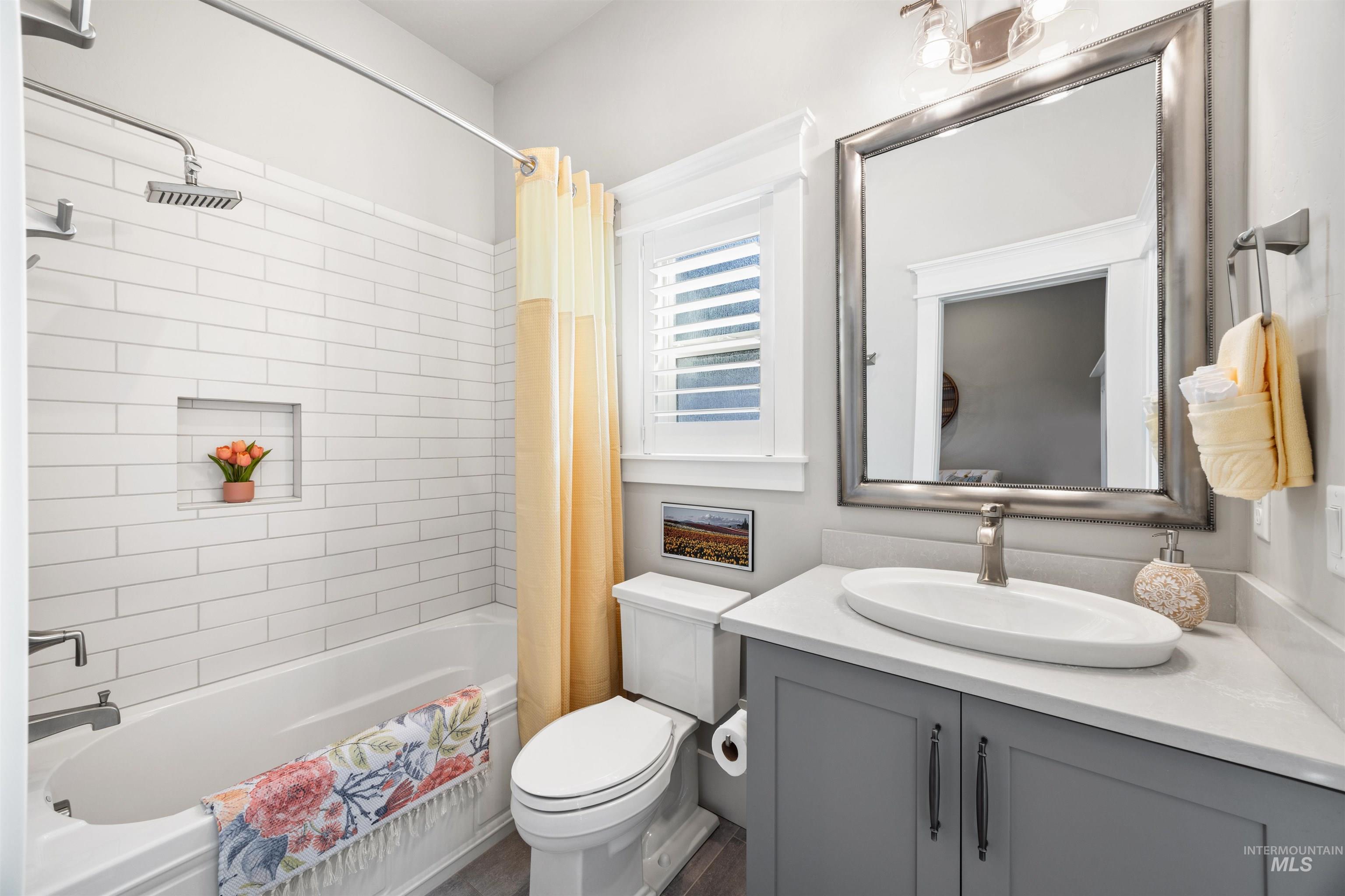 1864 N Heirloom Pl, Eagle, Idaho 83616, 4 Bedrooms, 3.5 Bathrooms, Residential For Sale, Price $1,289,500,MLS 98982321