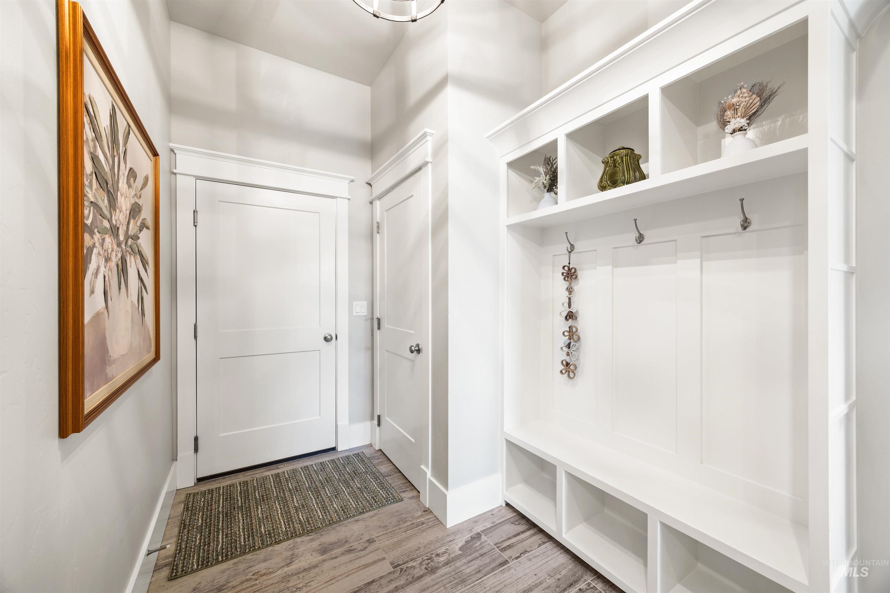 1864 N Heirloom Pl, Eagle, Idaho 83616, 4 Bedrooms, 3.5 Bathrooms, Residential For Sale, Price $1,289,500,MLS 98982321