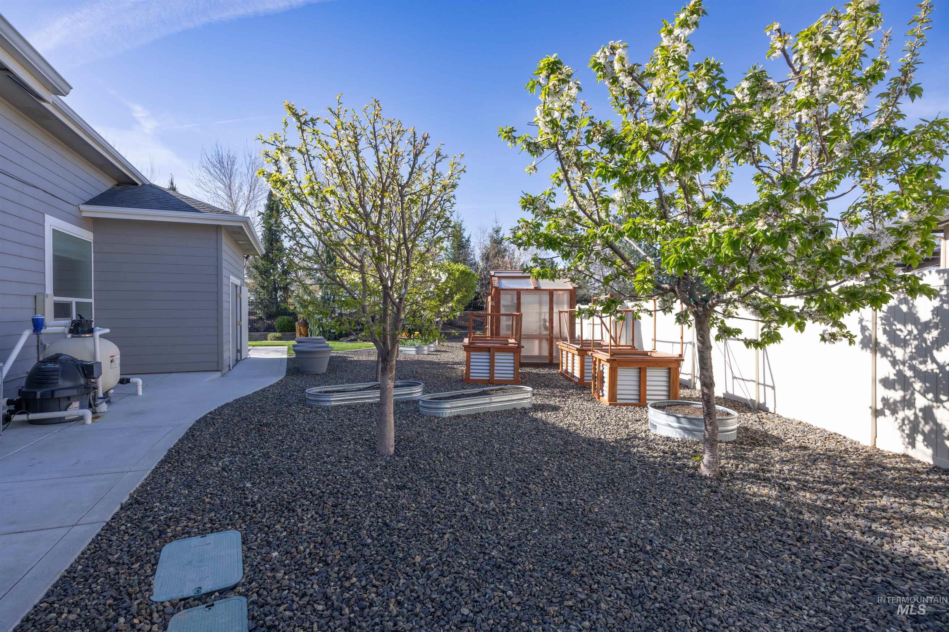 1864 N Heirloom Pl, Eagle, Idaho 83616, 4 Bedrooms, 3.5 Bathrooms, Residential For Sale, Price $1,289,500,MLS 98982321