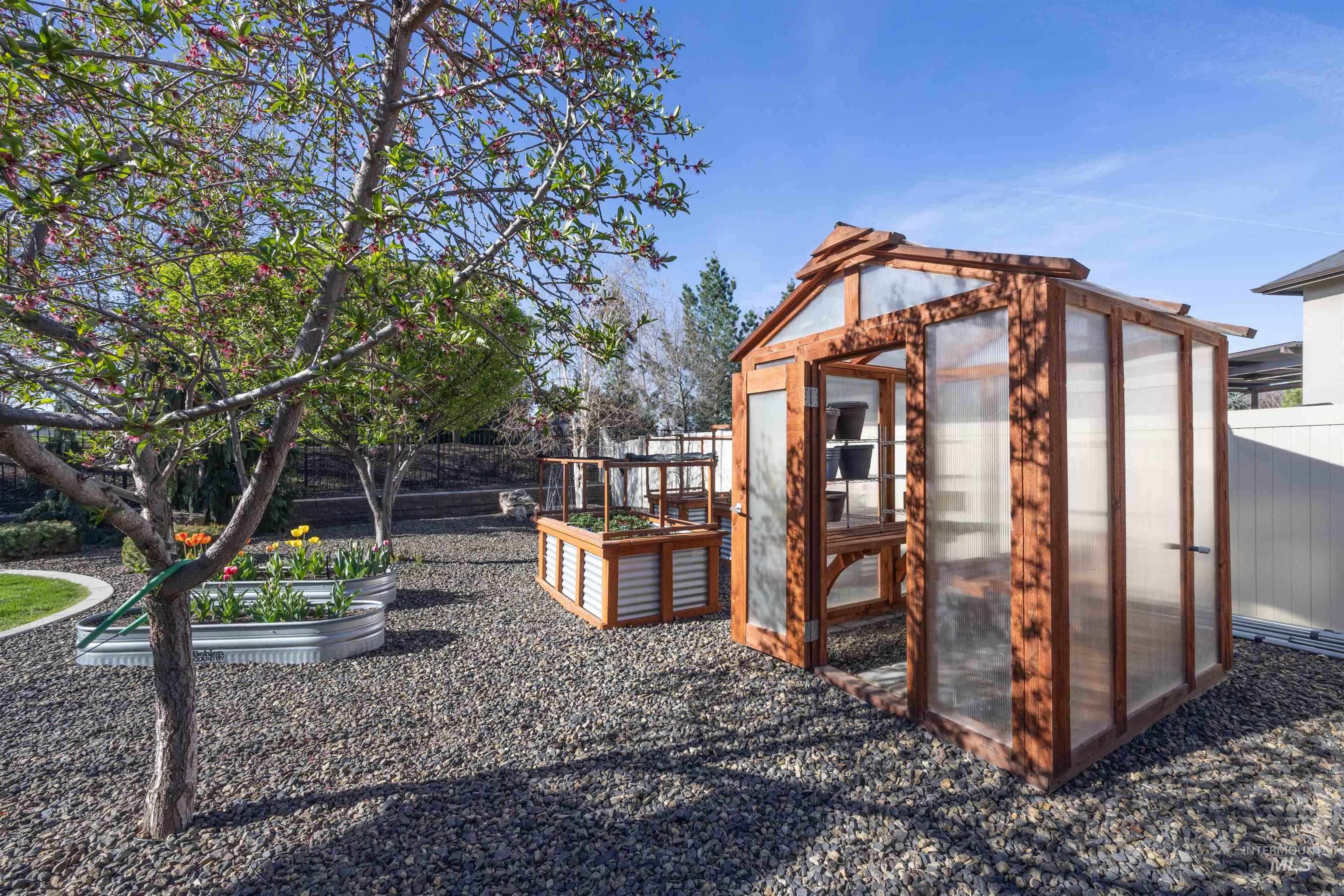 1864 N Heirloom Pl, Eagle, Idaho 83616, 4 Bedrooms, 3.5 Bathrooms, Residential For Sale, Price $1,289,500,MLS 98982321