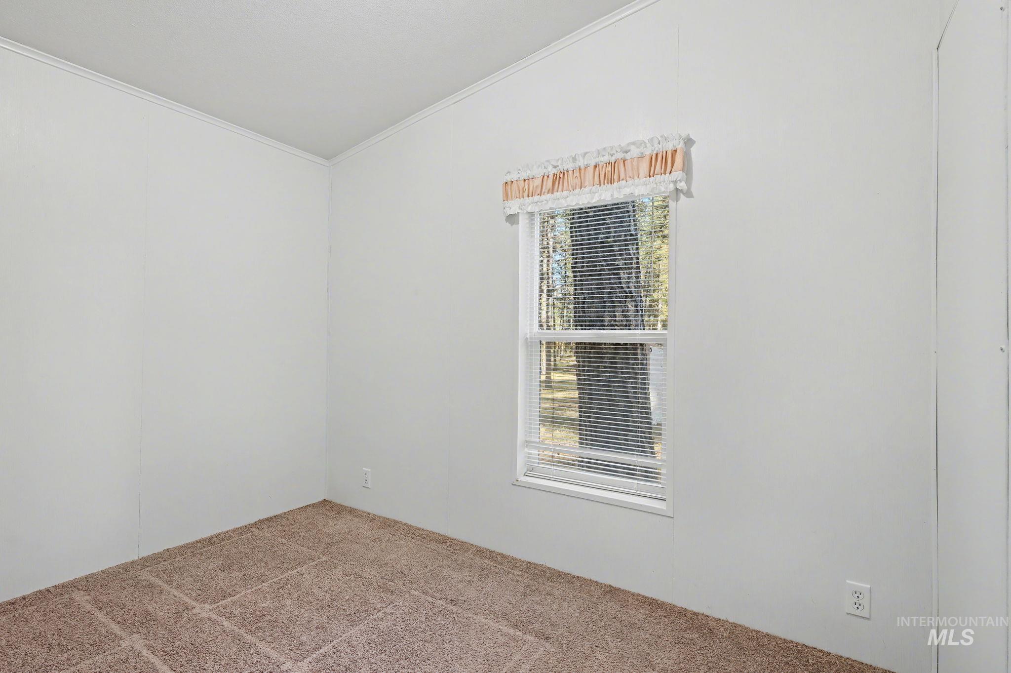 35 Hiatt Circle, Idaho City, Idaho 83631, 2 Bedrooms, 2 Bathrooms, Residential For Sale, Price $389,900, 98982322