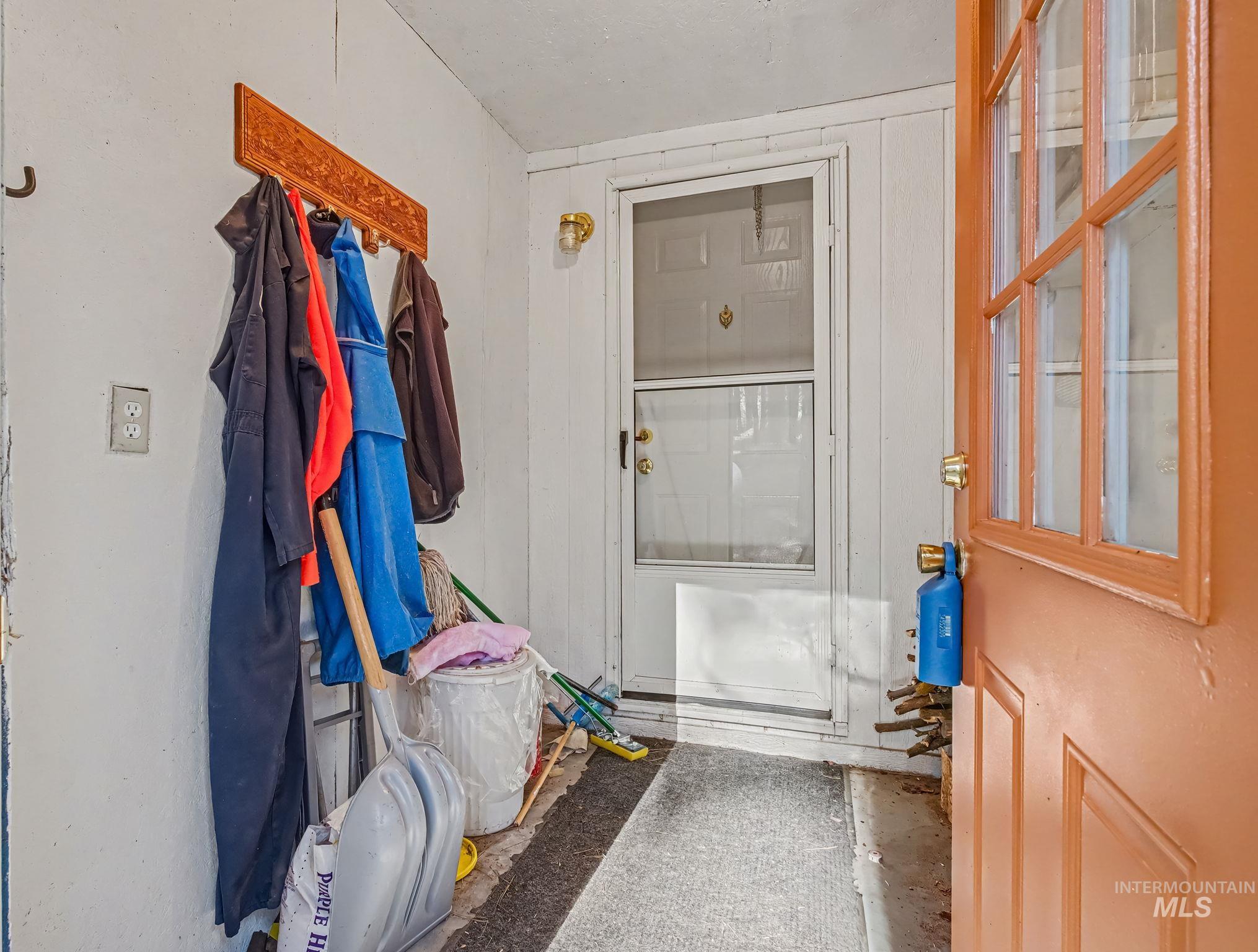 35 Hiatt Circle, Idaho City, Idaho 83631, 2 Bedrooms, 2 Bathrooms, Residential For Sale, Price $389,900, 98982322