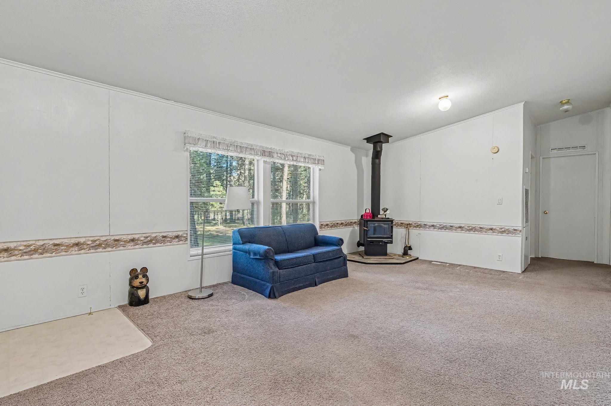 35 Hiatt Circle, Idaho City, Idaho 83631, 2 Bedrooms, 2 Bathrooms, Residential For Sale, Price $389,900, 98982322