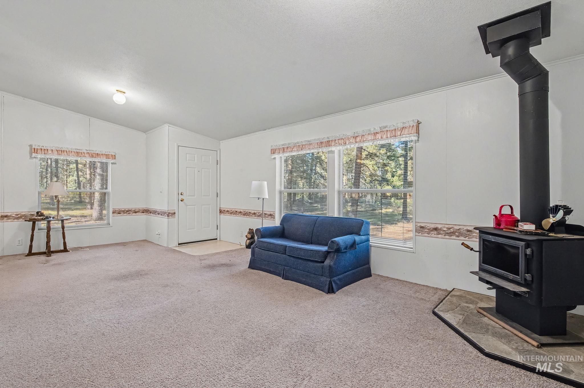 35 Hiatt Circle, Idaho City, Idaho 83631, 2 Bedrooms, 2 Bathrooms, Residential For Sale, Price $389,900, 98982322